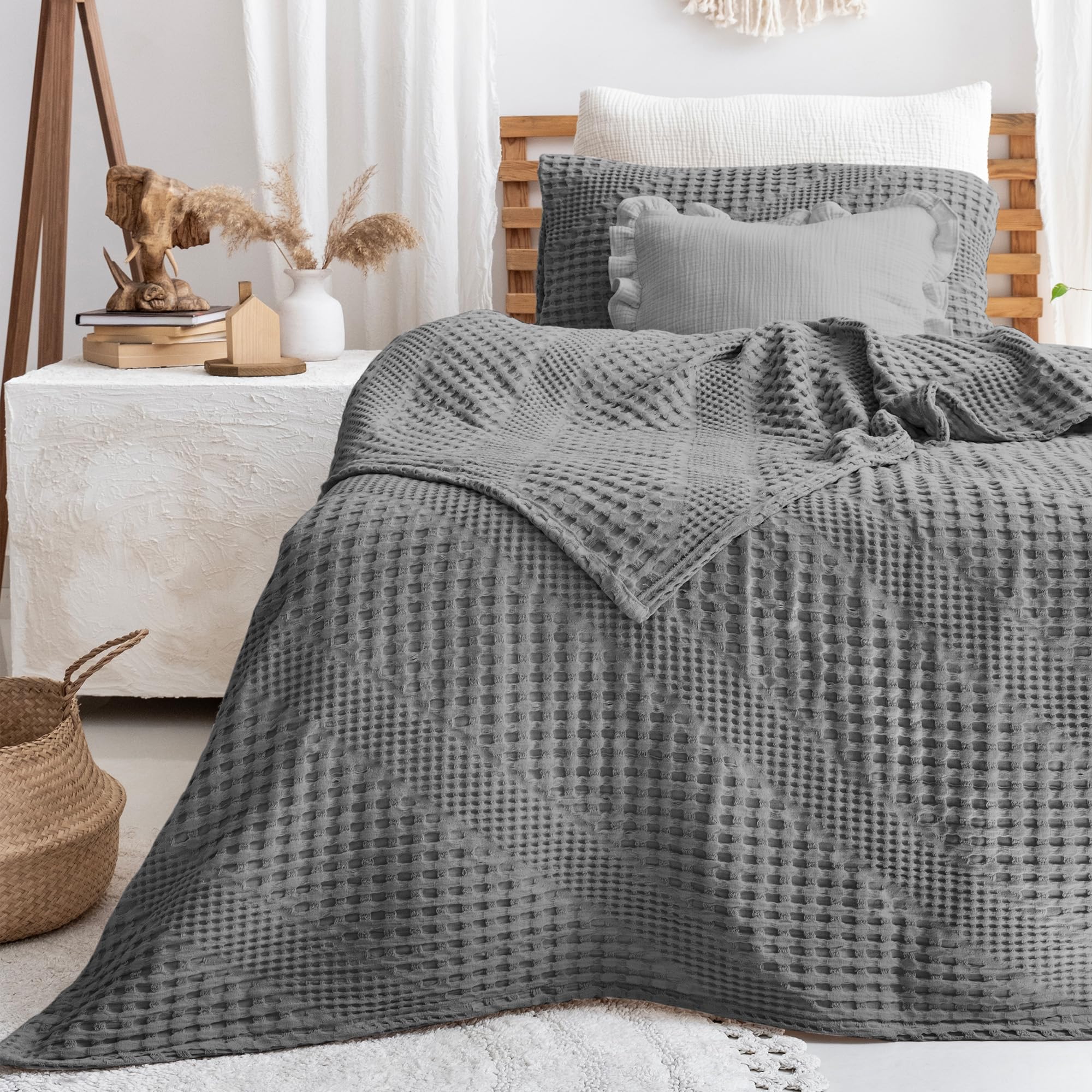 Milam London Soft Throw Blanket, Grey, 170 x 250 cm - Image 3