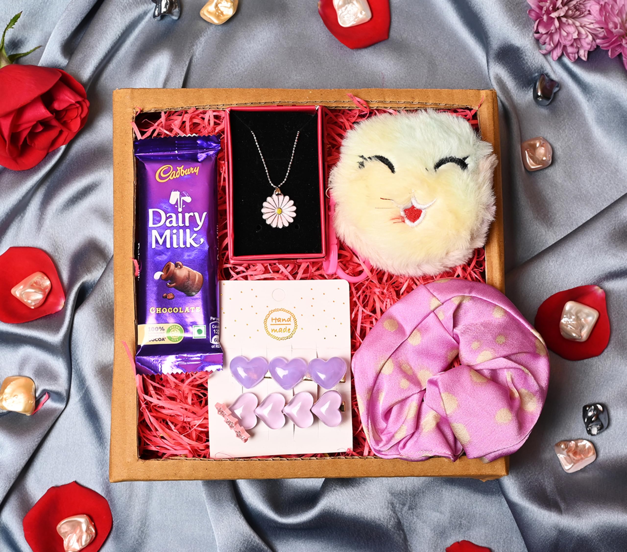 Valentine gift/valentine gift for girlfriend/valentine gift for boyfriend/valentine gift for her-Cadbury dairy milk chocolate+hair pins+pendent with chain+scrunchy+kitty shaped purse+card