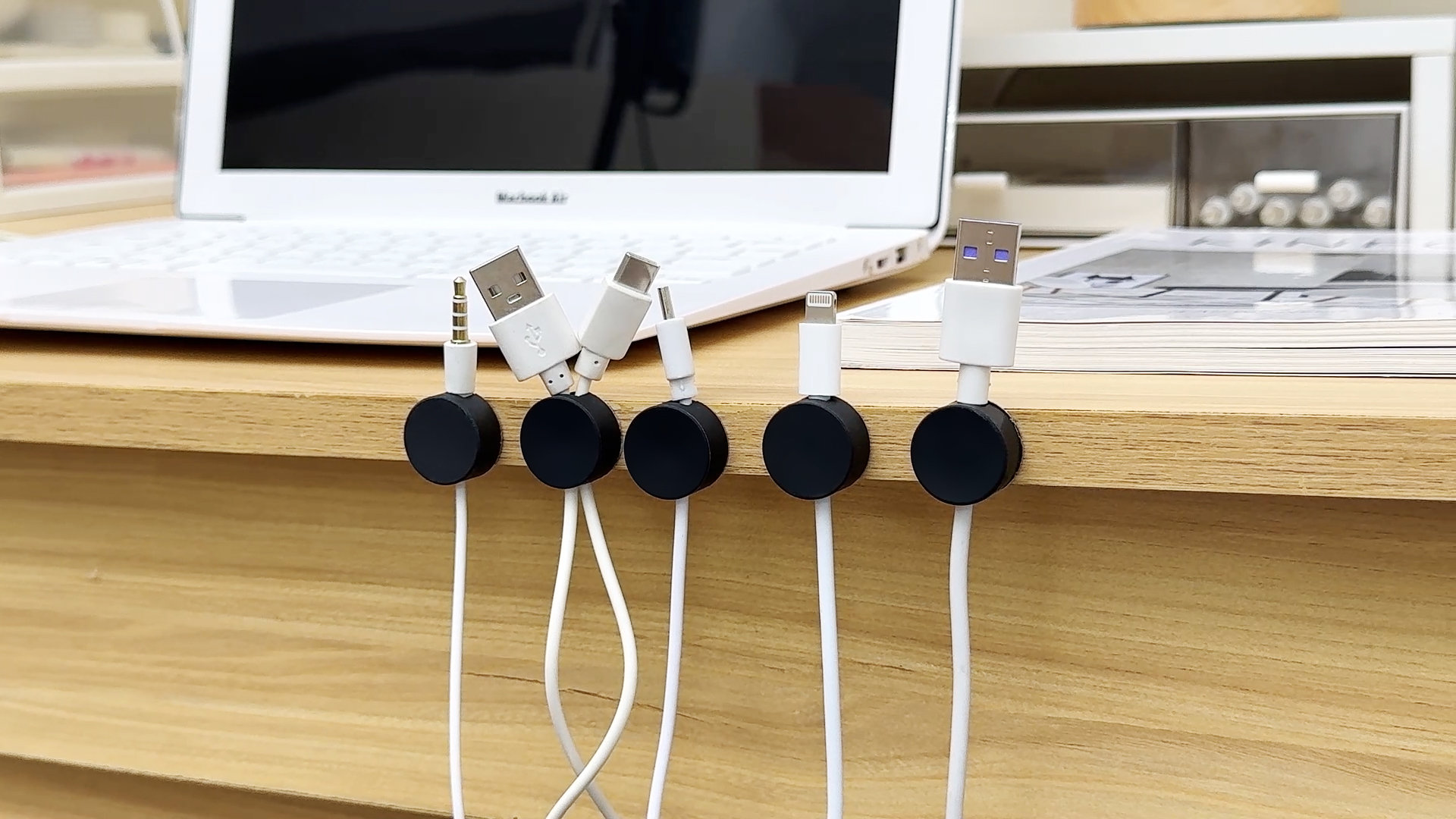 Roctee 8 Pack Clips Magnéticos para Cable, Organizadores de Cable con Imán para Escritorio y Oficina, Soportes para Carga y Gestión de Cables para Interior y Exterior miniatura 7