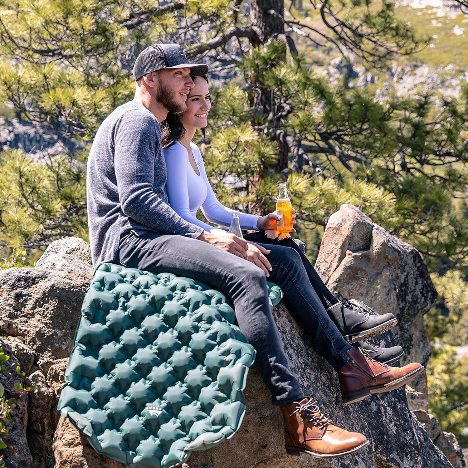 WellaX Ultralight Air Sleeping Pad - Inflatable Camping Mat for Backpacking, Traveling and Hiking Air Cell Design for Better Stability & Support -Plus Repair Kit - Green : Sports & Outdoors