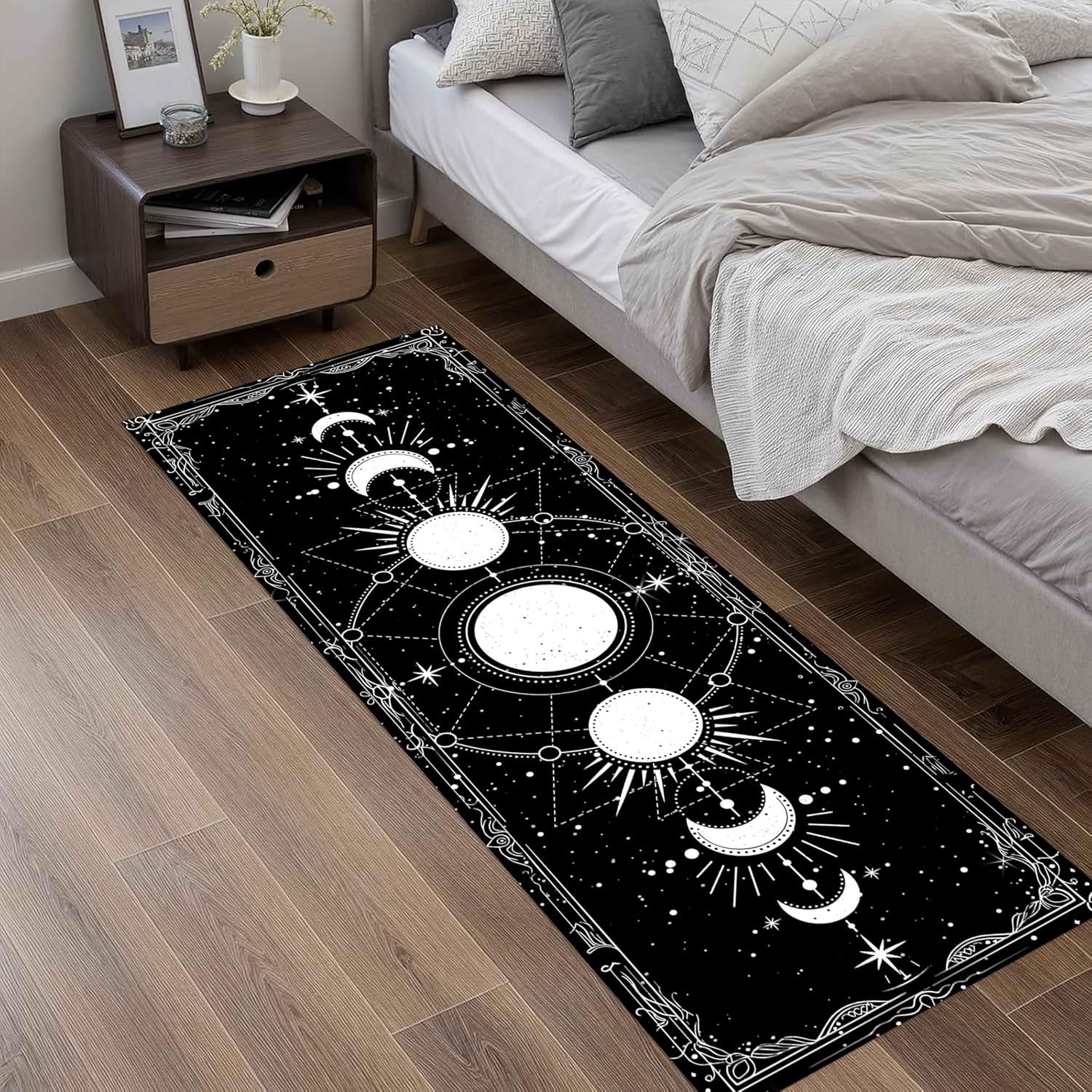 Sun and Moon Runner Rug, 2x6ft, Boho Moon Phase Celestial Night Sky Witchcraft Sun Moon Gothic Area Rugs, Lightweight Easy-Washing Meditation Floor Mat for Hallway Entryway