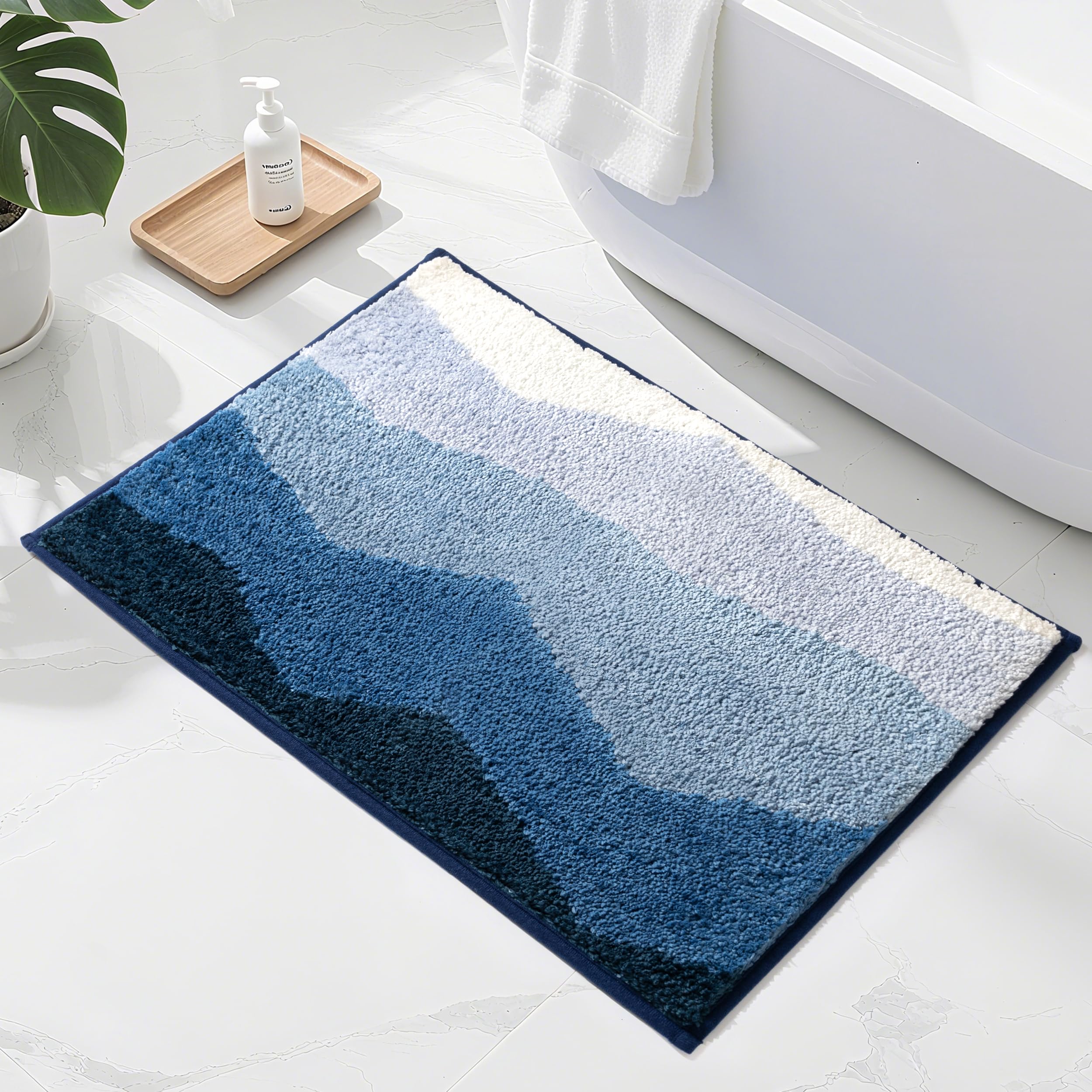 Tapis de salle de bain bleu pour éviter les glissades au sol