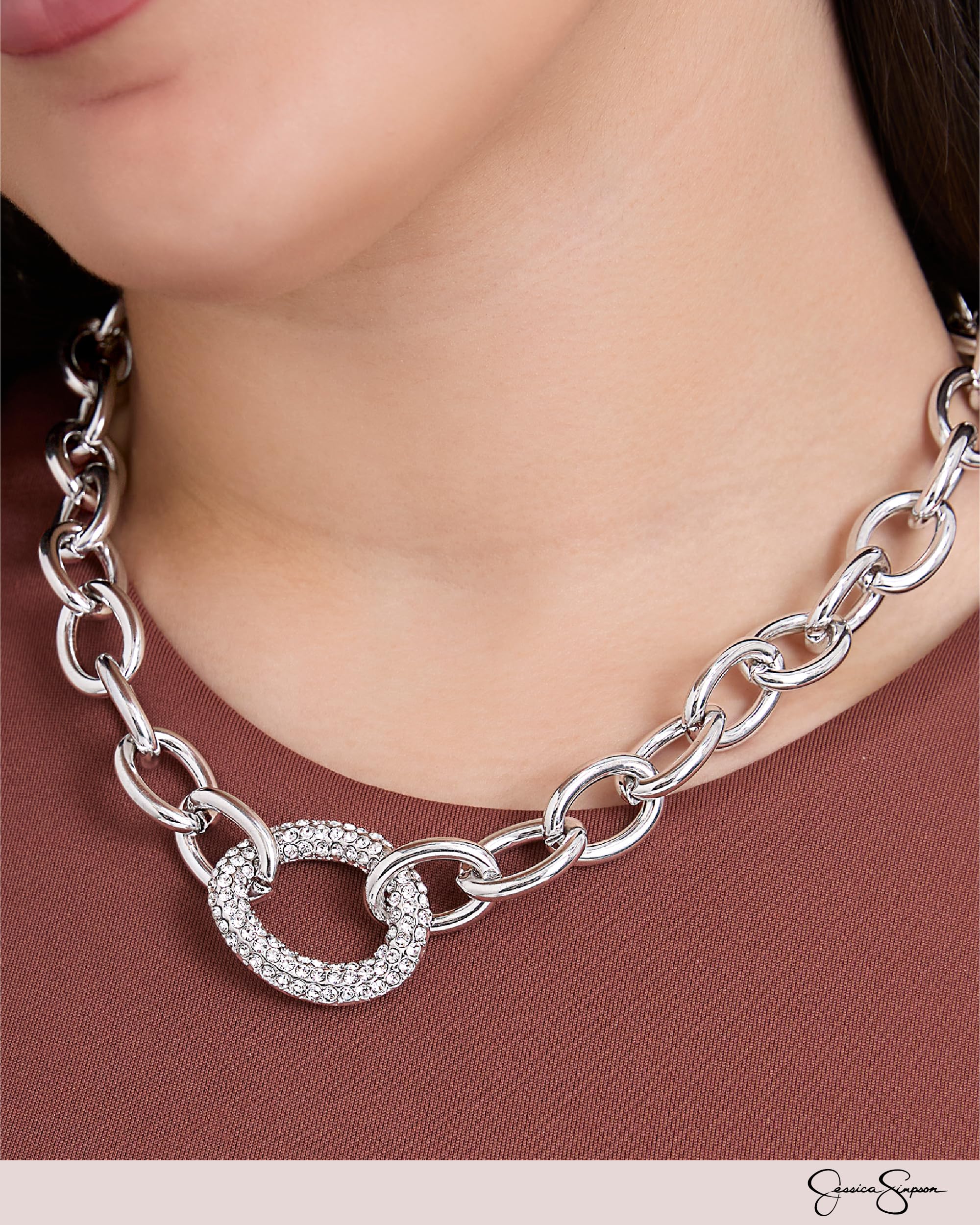 Jessica Simpson Chunky Necklace for Women, Silver-Tone Thick Chain Necklace with Crystal Pendant, Silver Jewelry