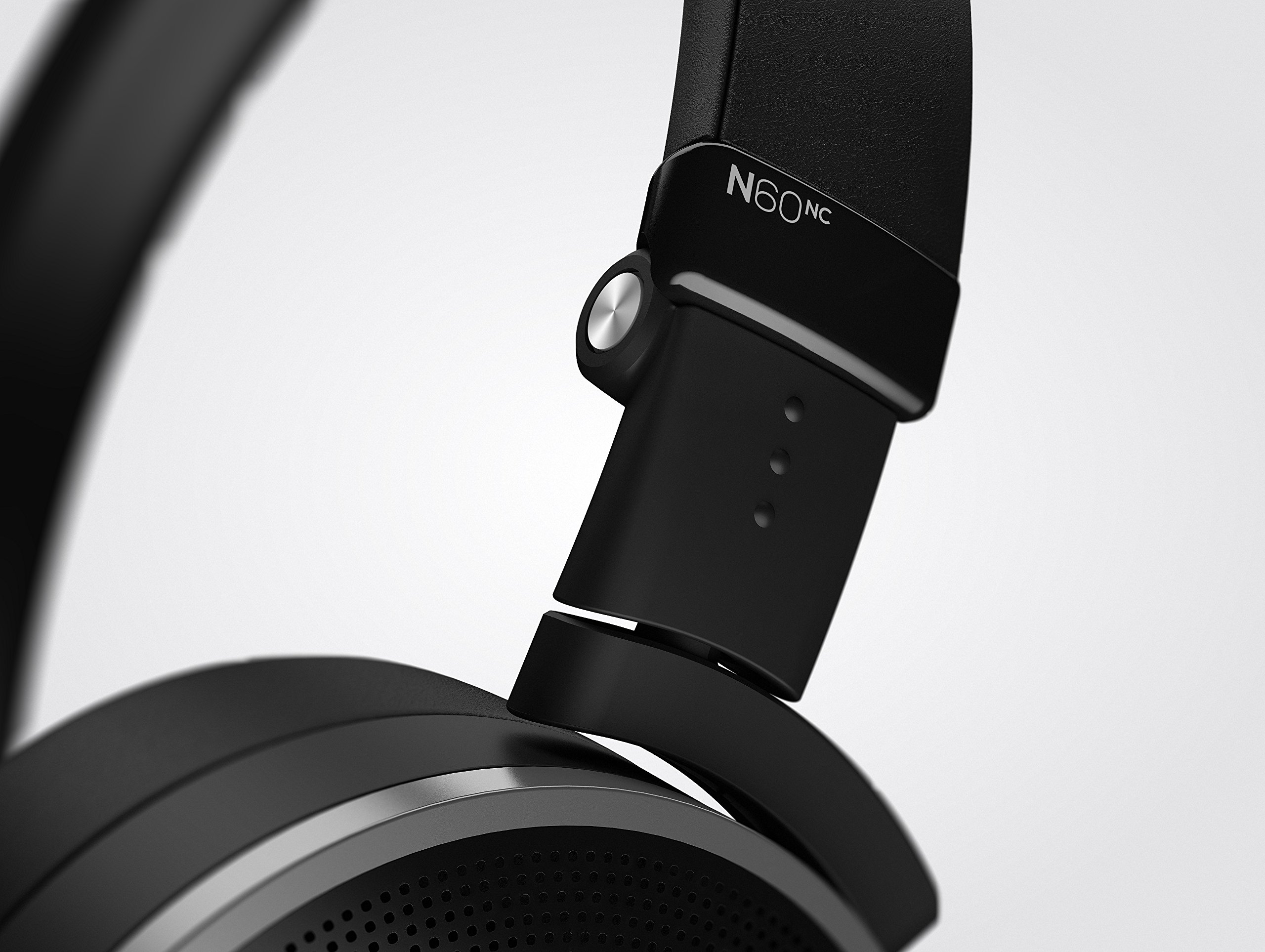 AKG N60NC Auriculares supraaurales Plegables con cancelación Activa de Ruido, Incluye Funda de Transporte, Color Negro