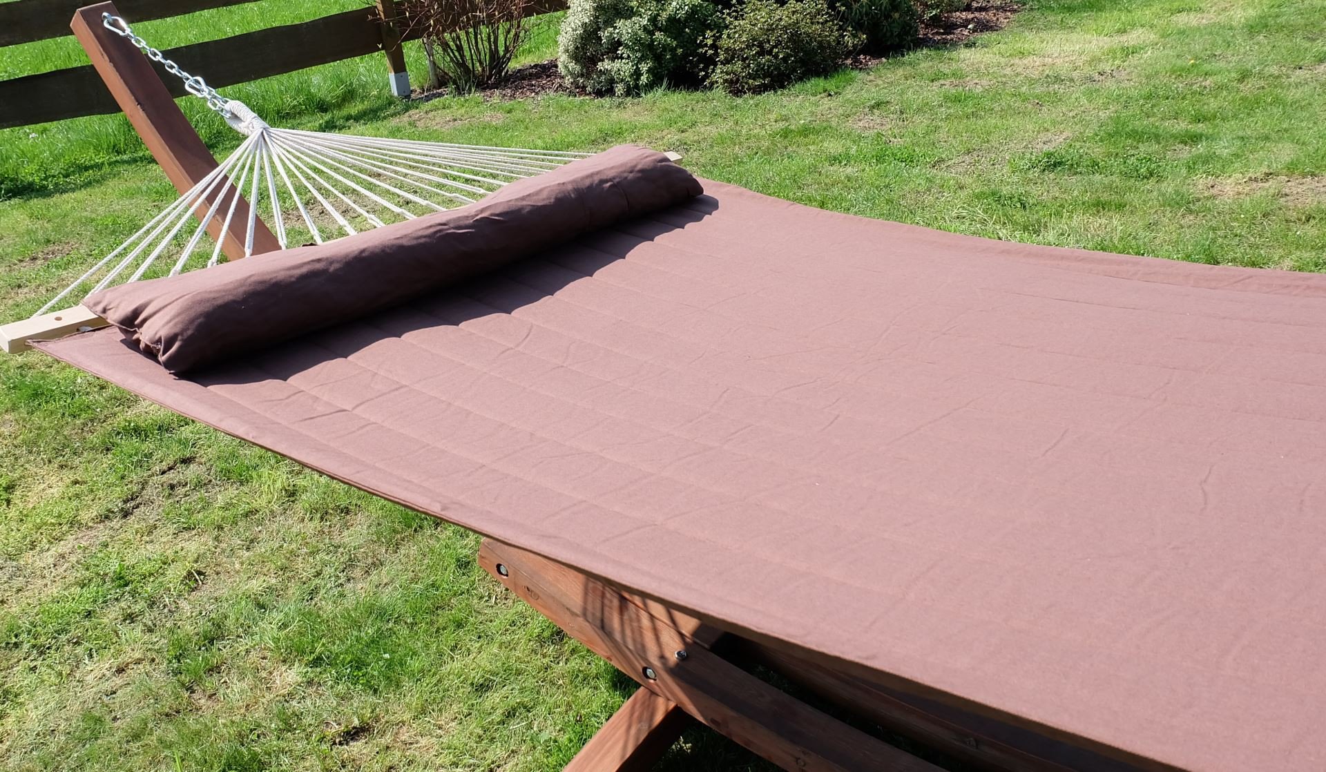 ALEOS. AS-S Stand du hamac mélèze Bois XXL 410 cm de Luxe avec hamac ÉDITION FILL CAFÉ (rembourré) avec Hamac