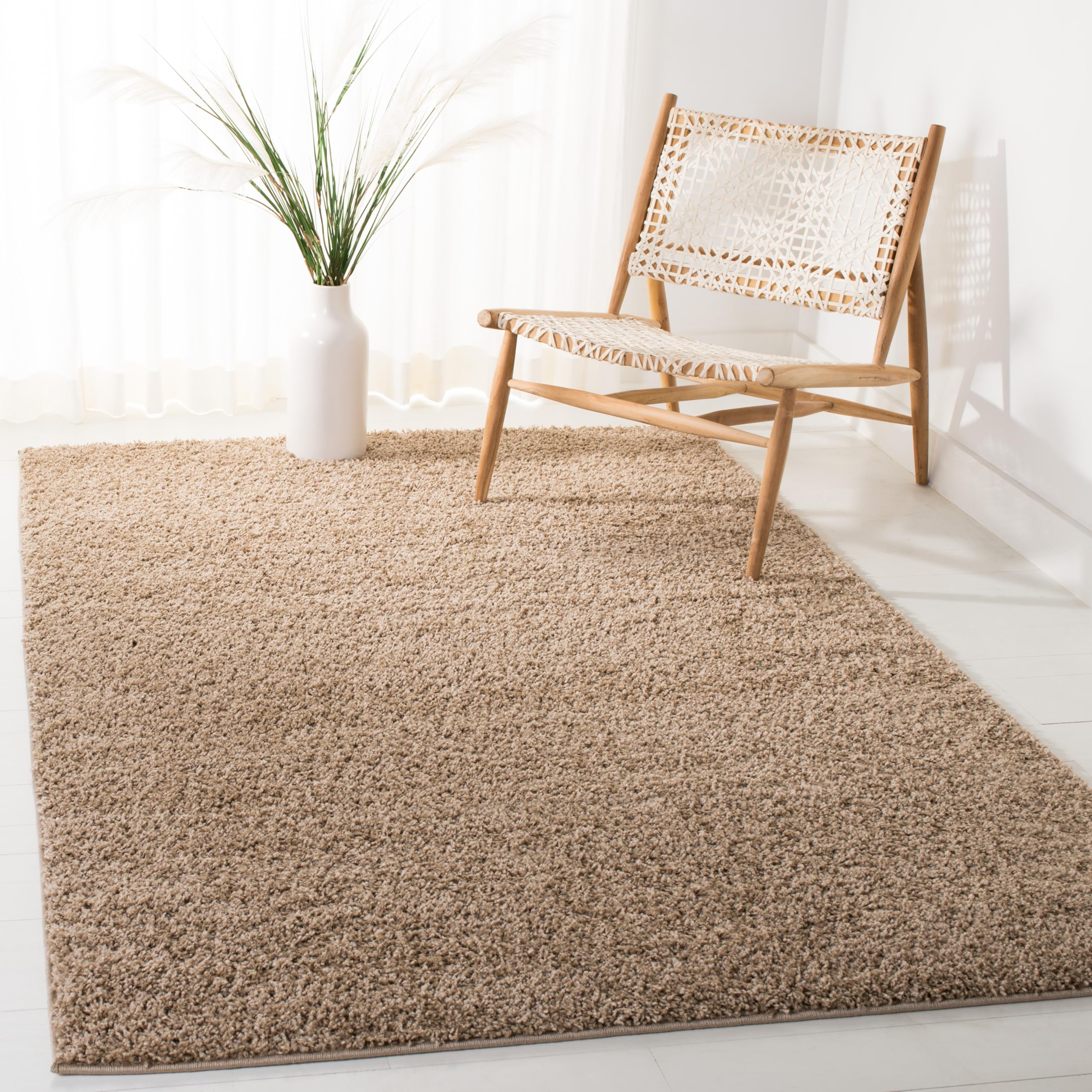 Tapis à poil long lavable SAFAVIEH beige pour éliminer la corvée de nettoyage