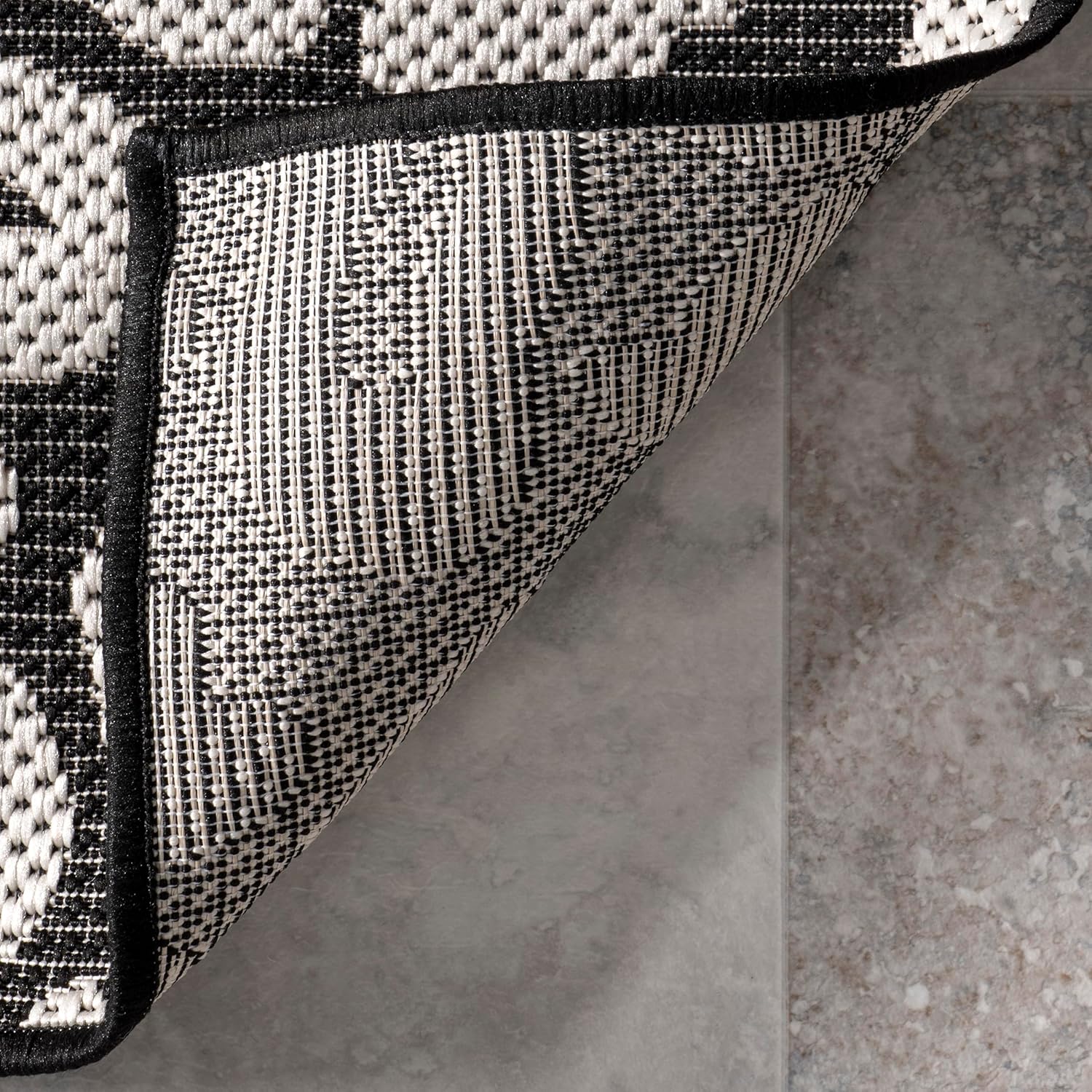 nuLOOM 5' x 8' Outdoor Performance Area Rug, Stain Resistant, Weather Resistant, High Traffic, Patio, Balcony, Outside, Terenia Black