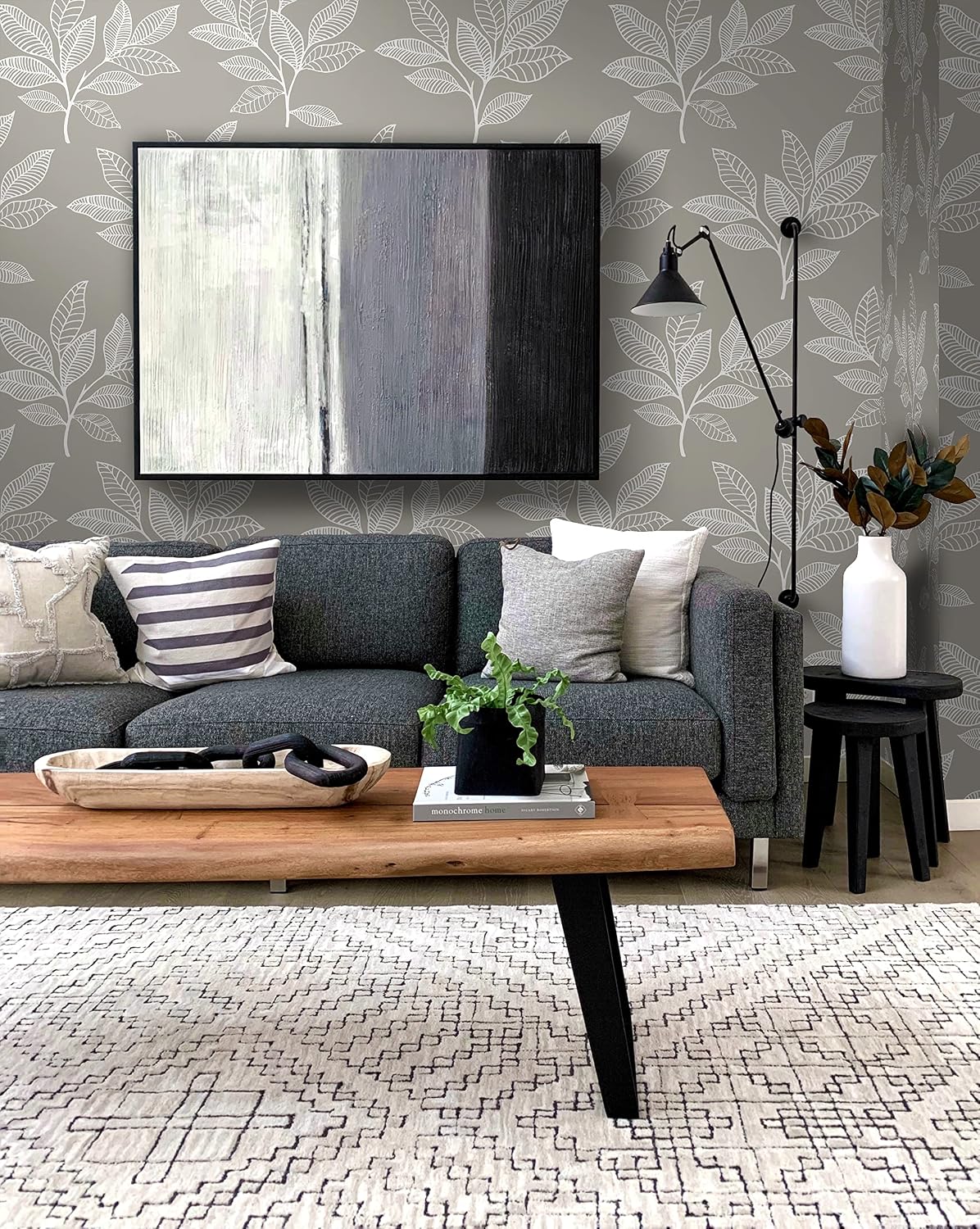 Casa Mia Stylized Leaves Vinyl Peel and Stick Wallpaper Roll (Covers 30.75 sq. ft.) (Grey and White)
