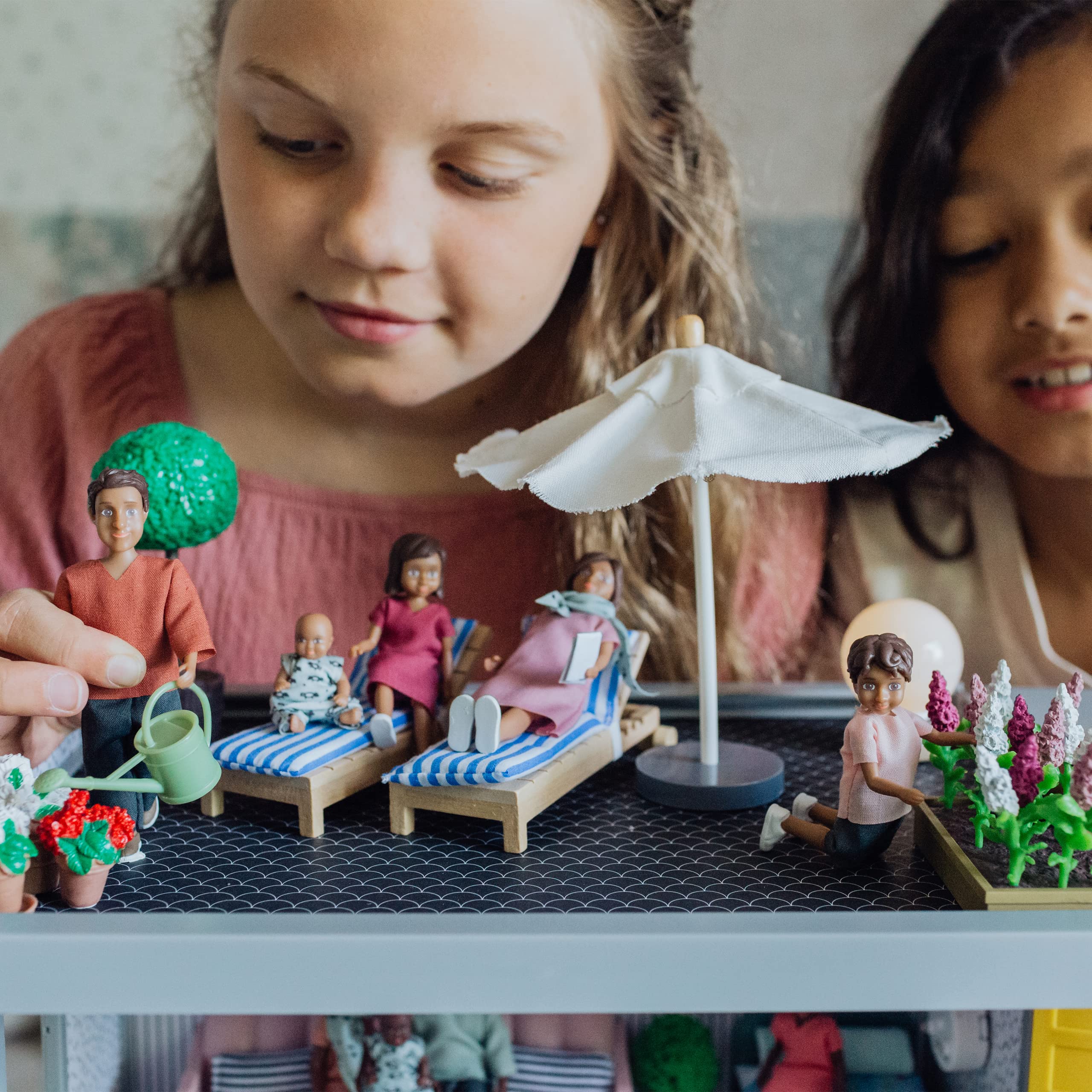 Lundby Dolls House Accessories - Doll House Furniture - Garden Flowers + Plants - 15-piece set for 11cm Mini Dolls - 4+ 1:18 - Image 3