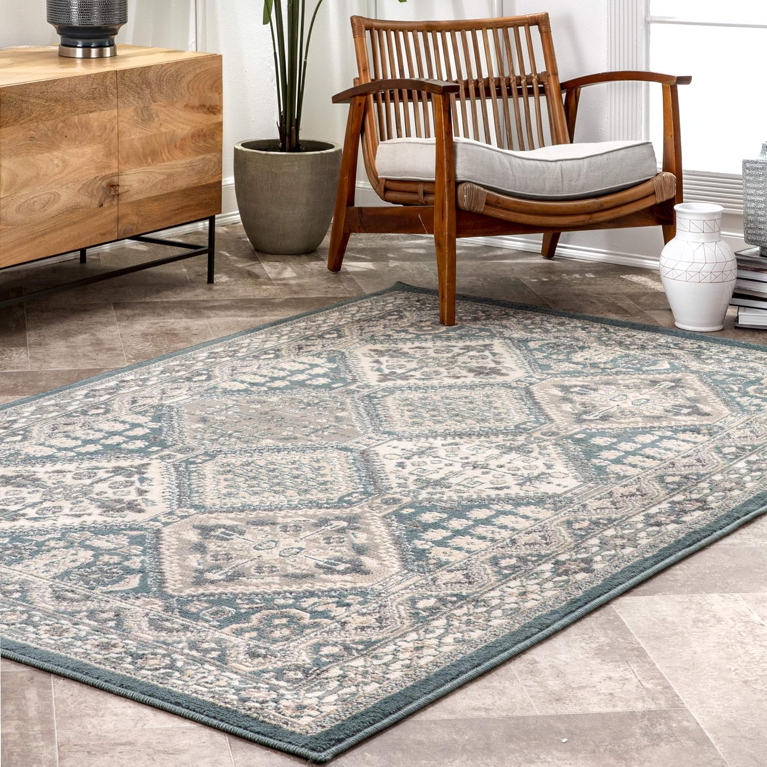 Amazon.com: nuLOOM Becca Vintage Tile Area Rug, 8' x 10', Blue ...