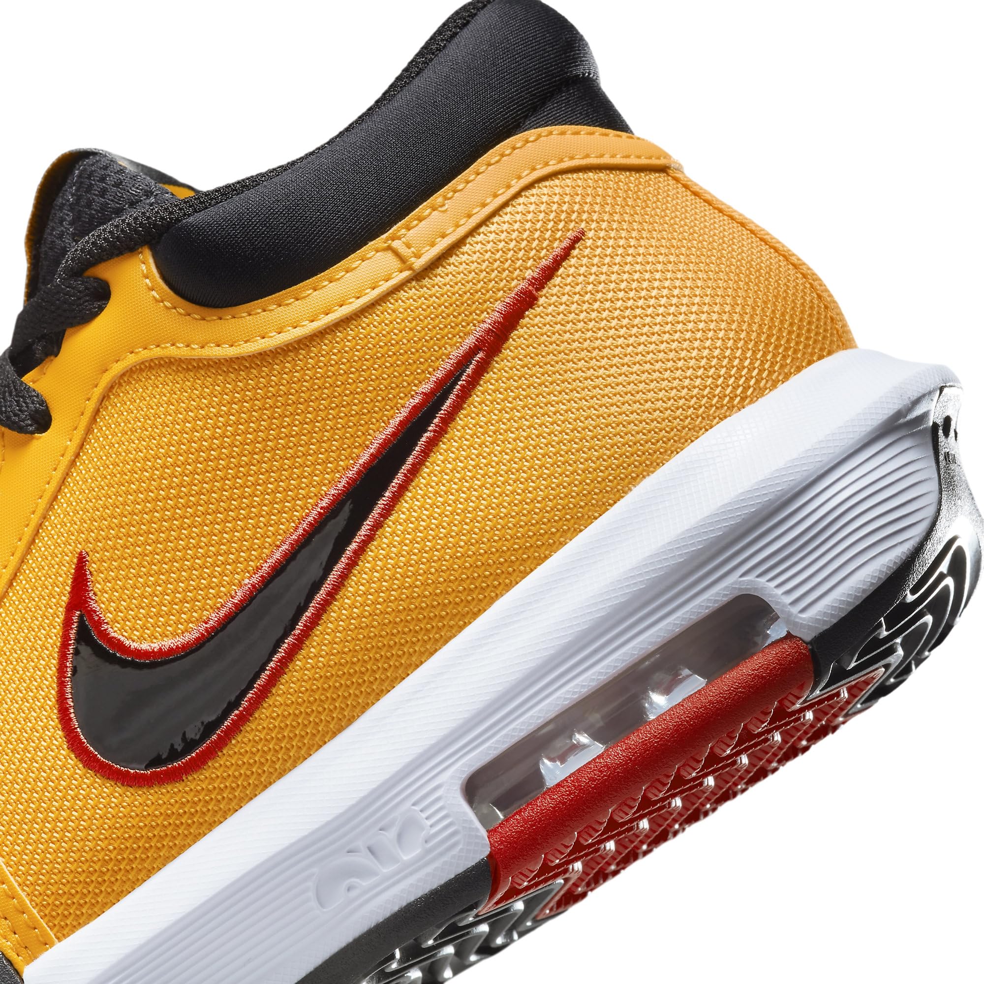 Lebron Witness VIII Basketballschuh, HQ2139