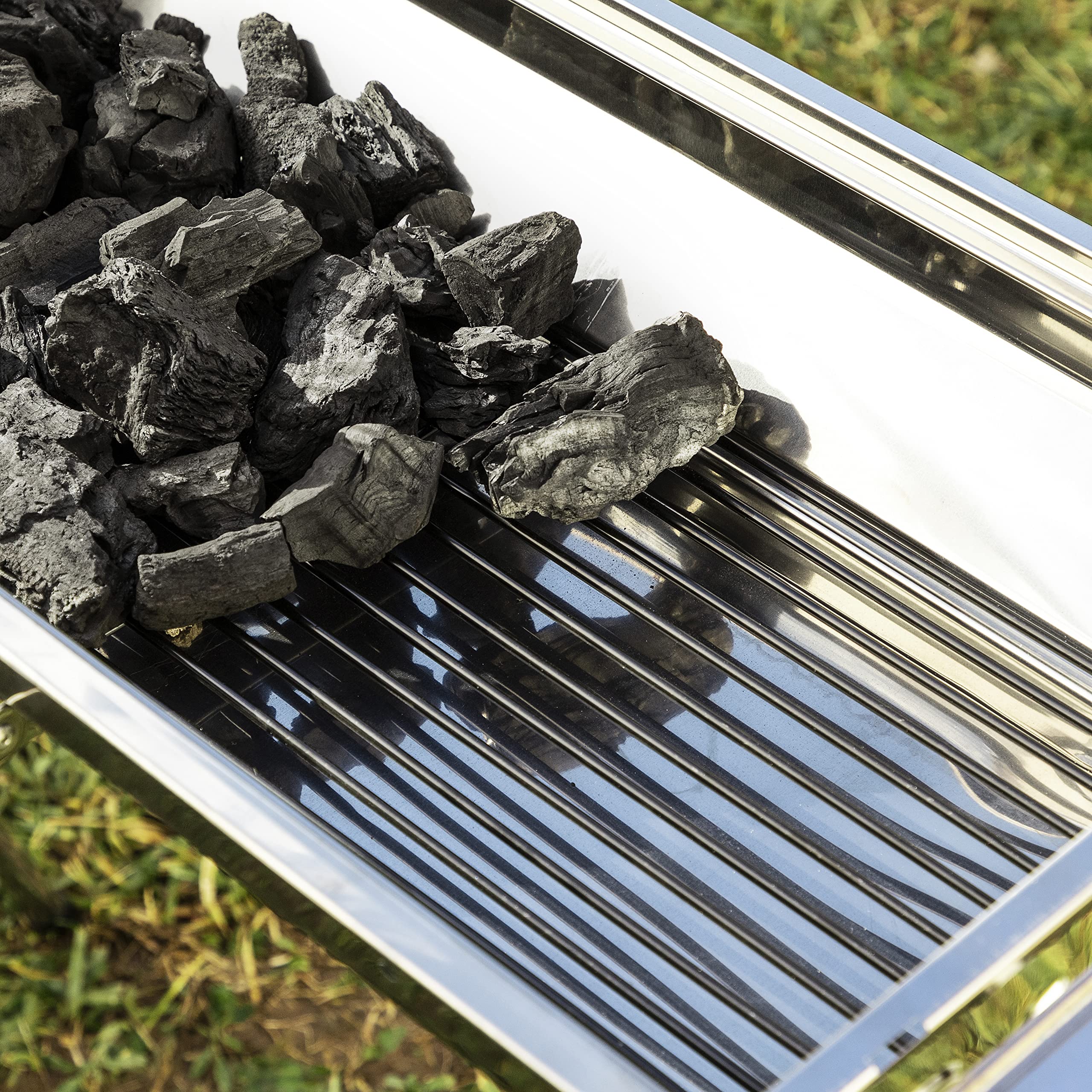 InnovaGoods® Zusammenklappbarer Holzkohlegrill aus Edelstahl, Tragbar, Leicht zu reinigen, ideal für Picknicks, Camping, Garten, Strand. Rostfreier Stahl.