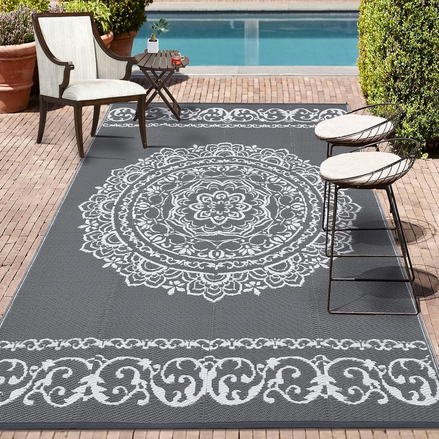 GAOMON Outdoor Patio Rug 8x10 Medallion Reversible Camping Mat, Stain-Resistant Plastic Straw Rug, Easy to Clean, Indoor Outdoor Carpet for Porch, Deck, Balcony, Beach, Garden, Grey/White(Medallion)