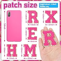 Vista 2 de Parches de letras autoadhesivas rosa: parche bordado de chenilla con letras estilo universitario