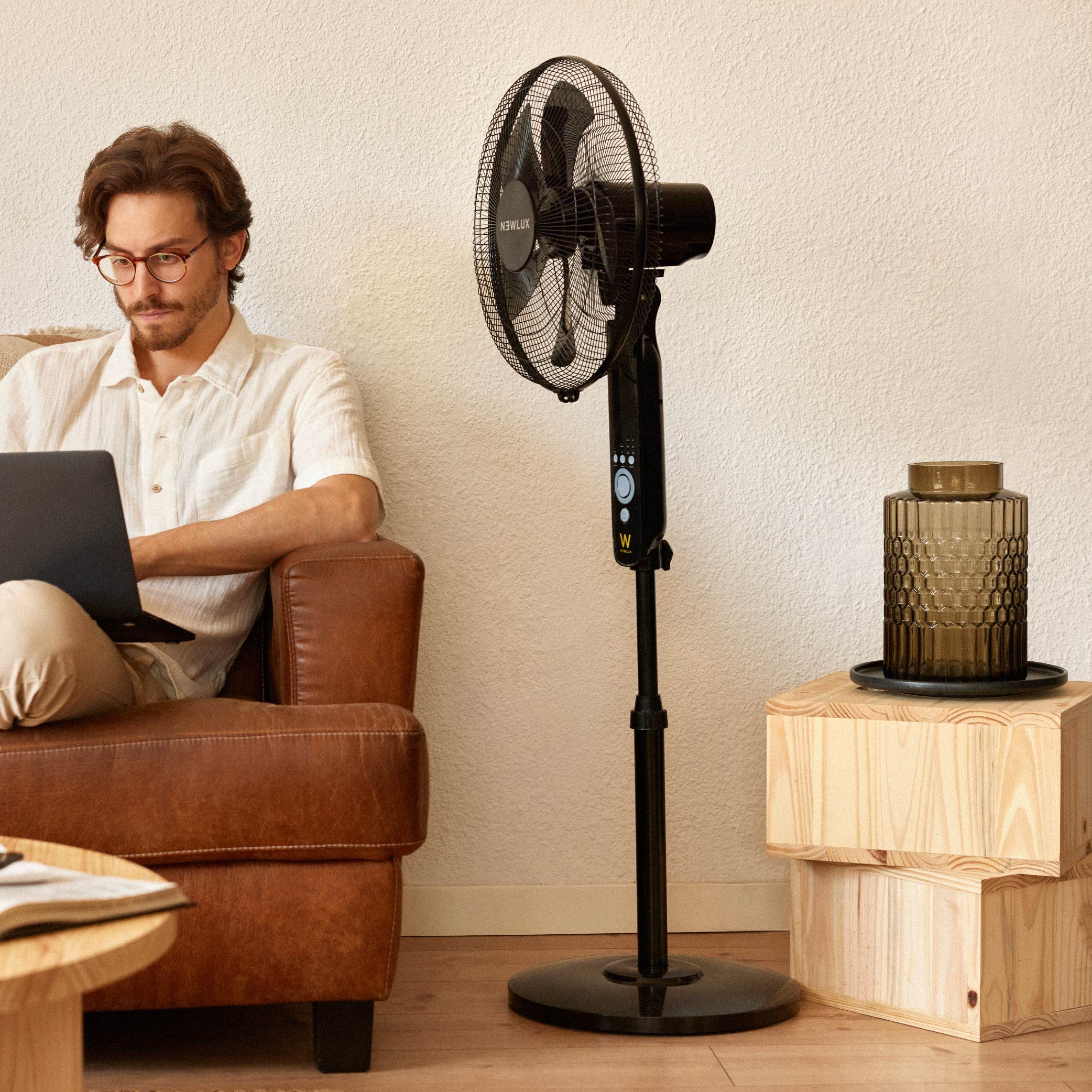 RELAX4LIFE Ventilatore Da Parete Industriale 120W - Oscillante, 3 Velocit&agrave;, Nero - Perfetto Per Garage, Ufficio, Casa