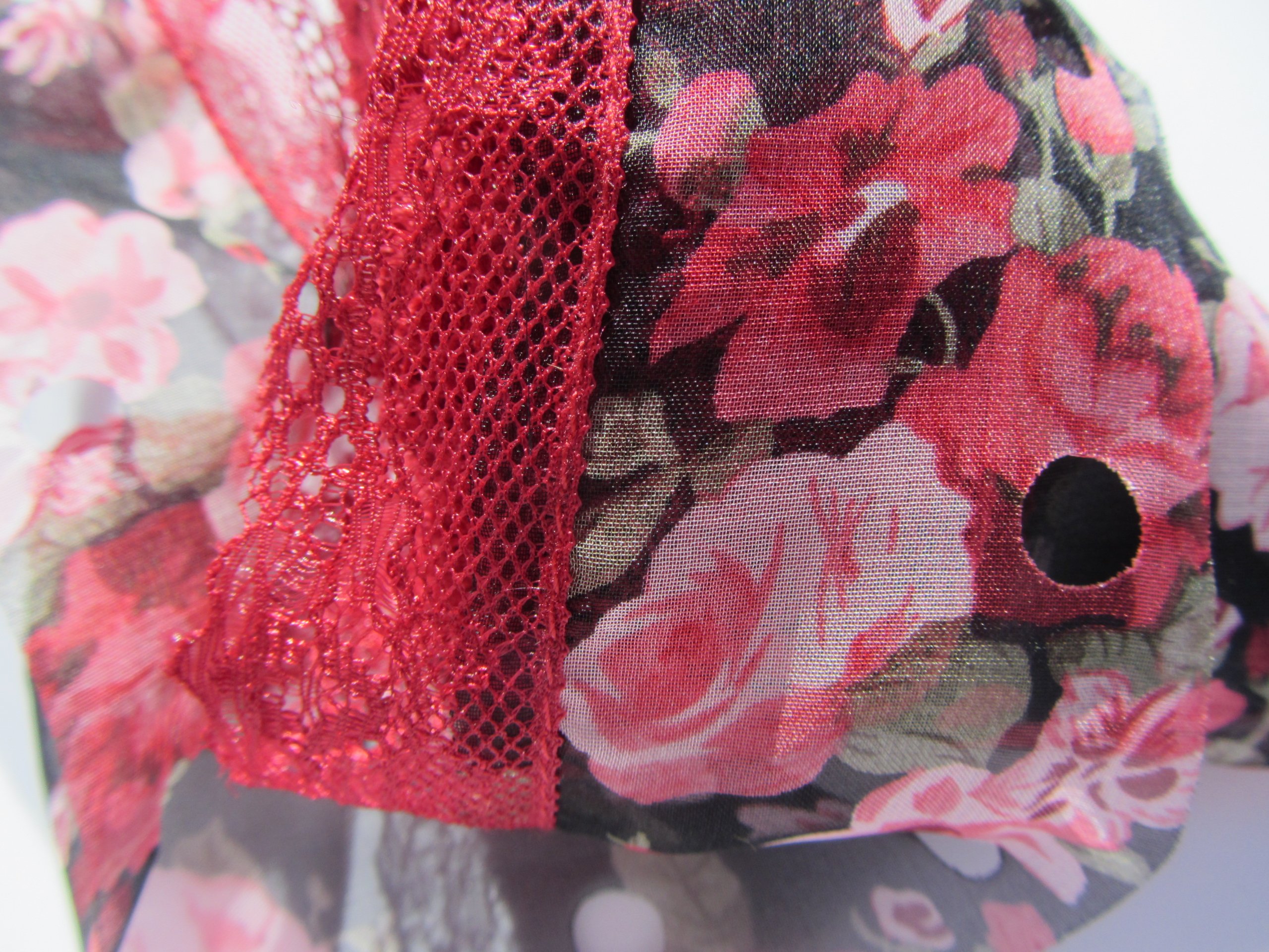 Trico Ruffling Scarf Yarn Color 2818 Red and Pink Floral with Red Lace