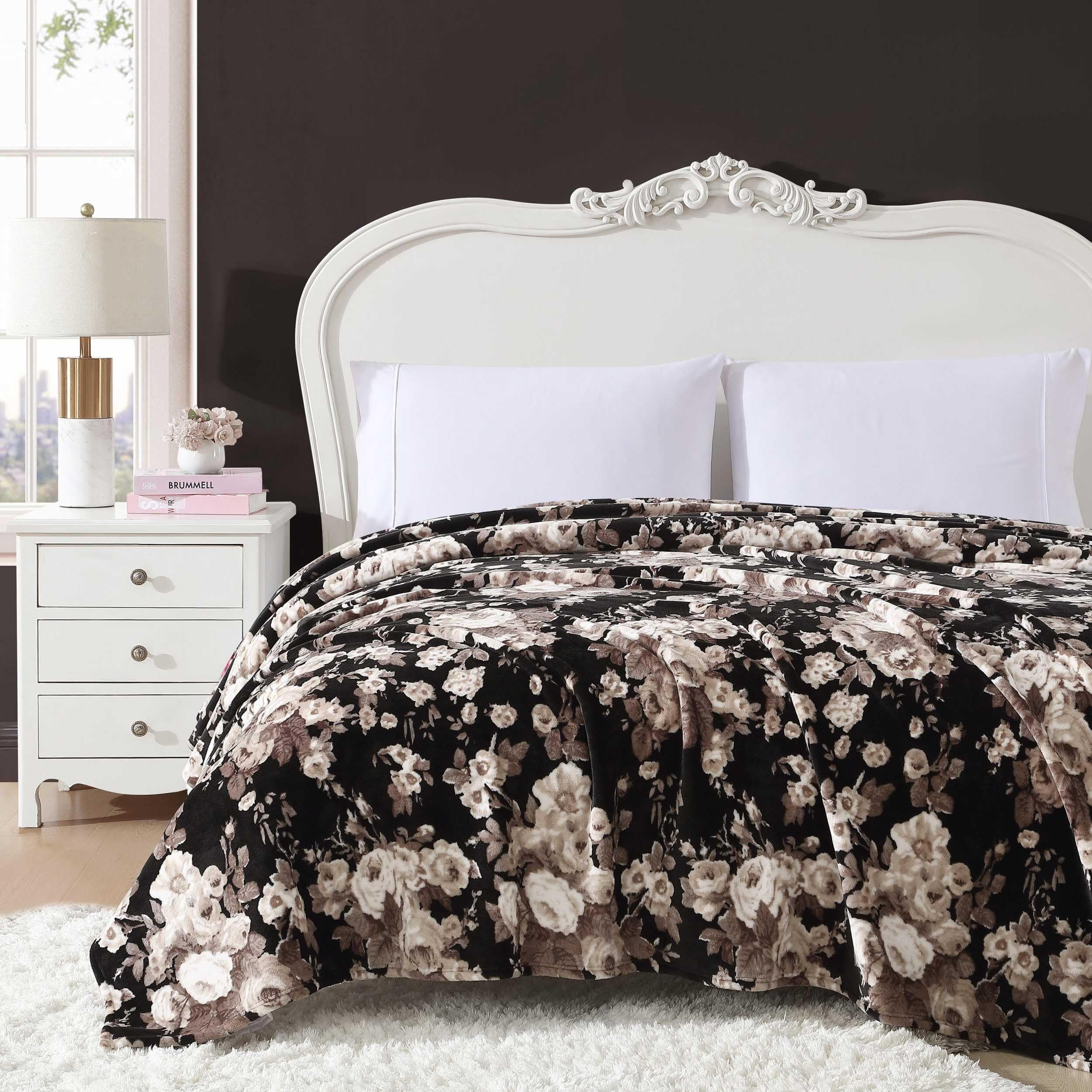 Amazon.com: Betsey Johnson - Blanket, Ultra-Soft Plush Bedding