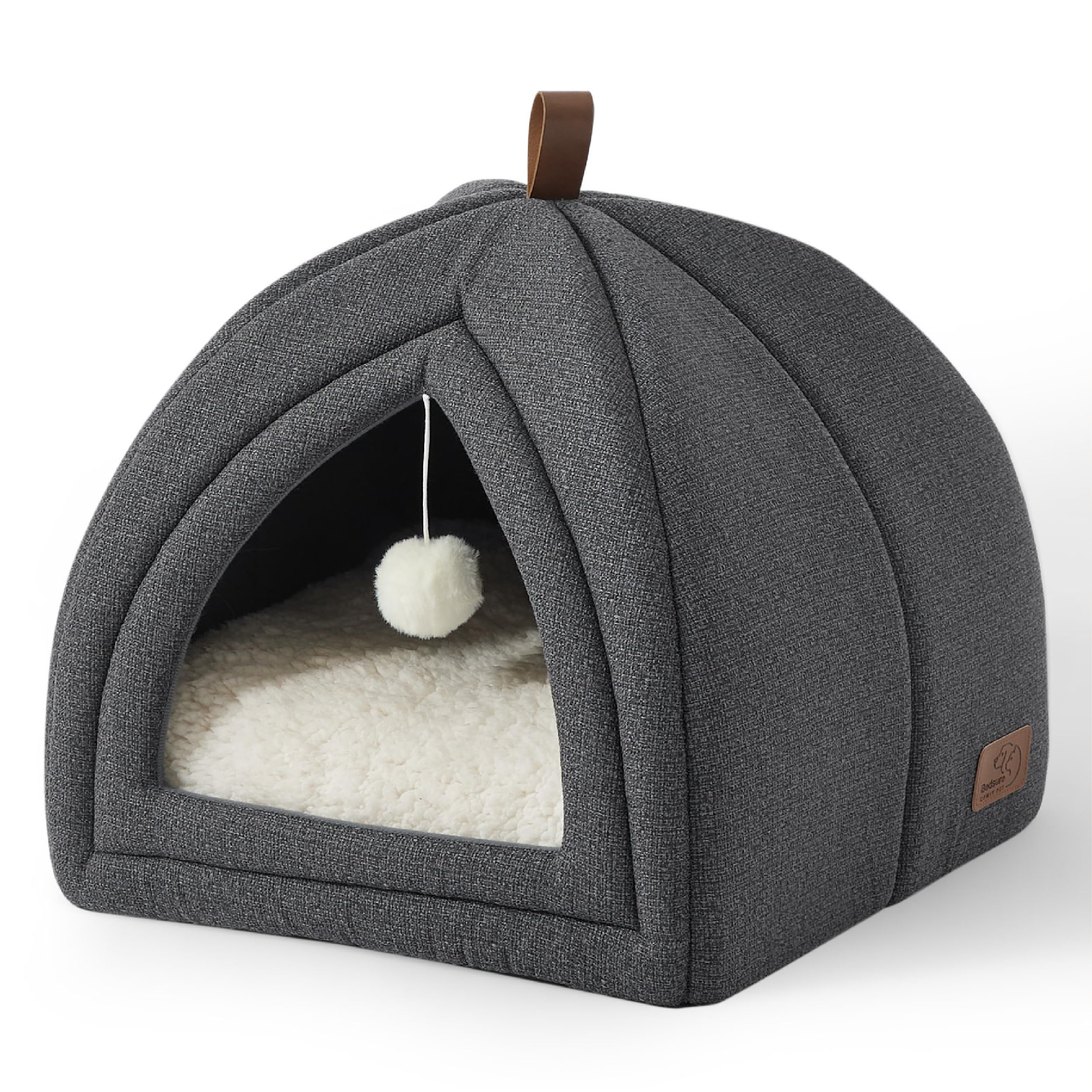 Bedsure Panier pour Chat Grande Tanière - 40 x 40 x 40 cm Maison d'Intérieur Niche Chat avec Coussin Sherpa Amovible et Jouet Suspendu, Panier Lavable, Gris Foncé