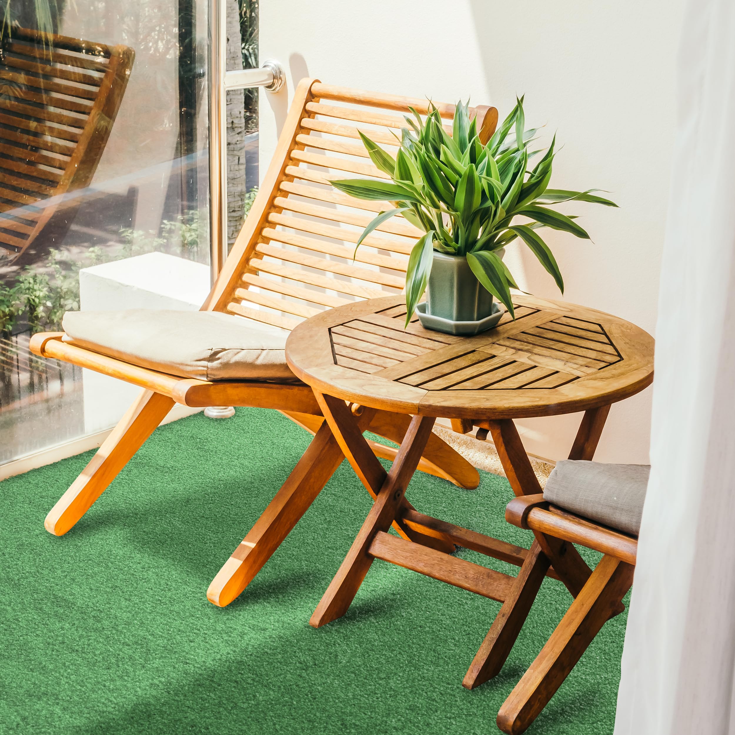Rasenteppich Outdoor für Balkon (Grün, 200x350) - Kunstrasen Meterware als Balkonbelag wasserfest & wetterfest - Kunstrasenteppich Outdoor & Indoor - Idealer Bodenbelag für den Balkon