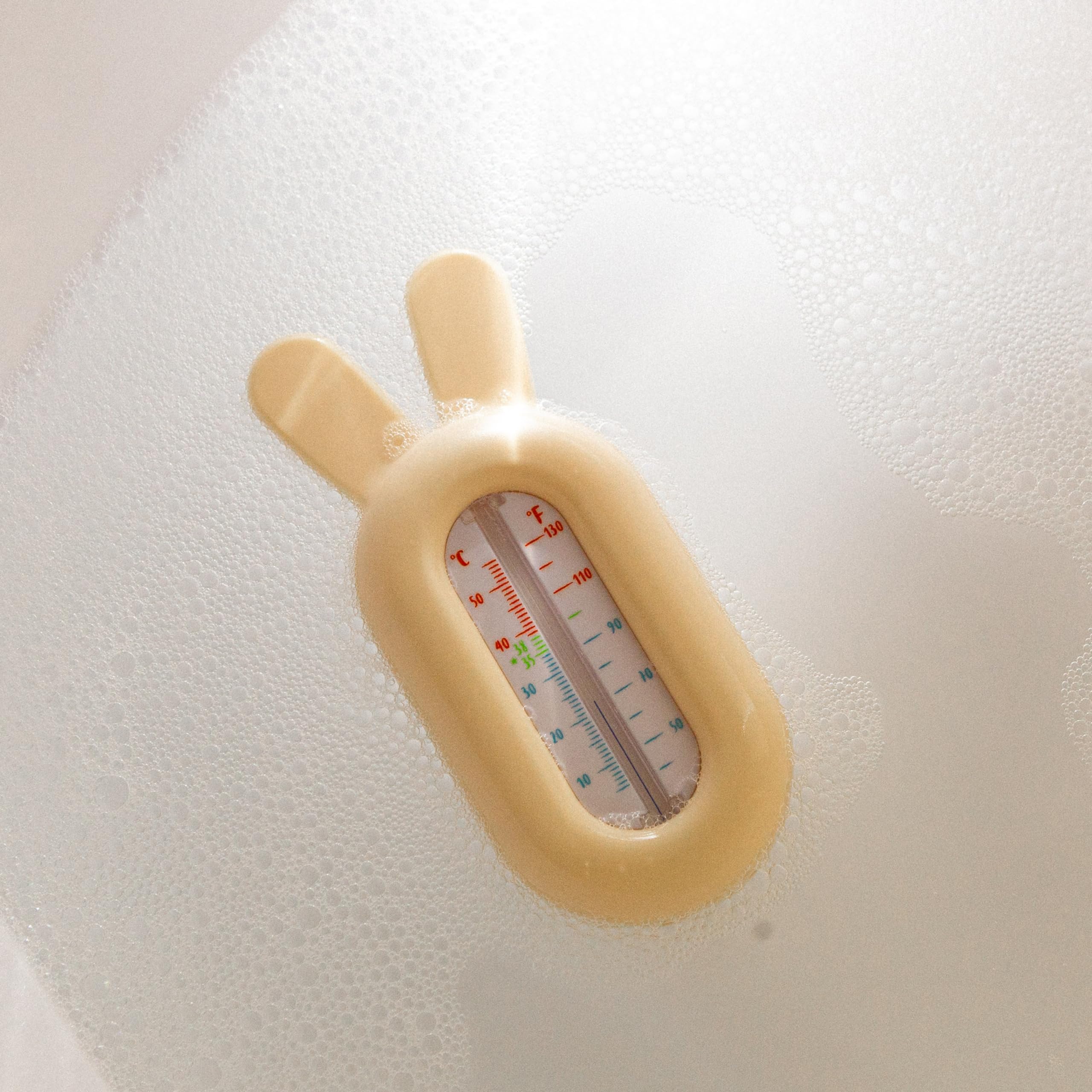Suavinex, Termometro da bagno per bambini + 0 mesi, termometro per acqua, senza mercurio, preciso e con scala di colori, robusto e facile da difendere, Dreams Beige