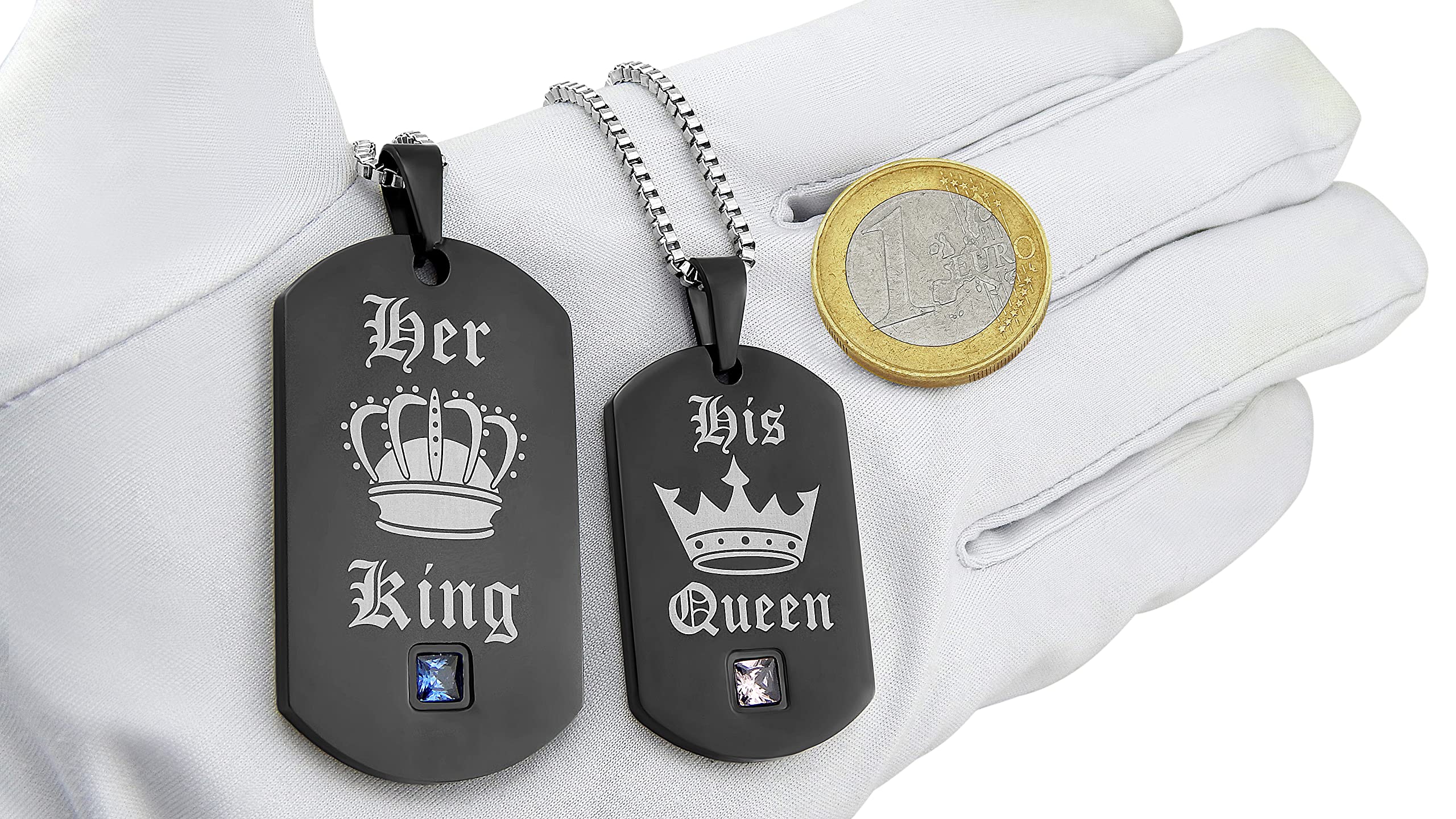 2 Stück Personalisierte Kette mit Gravur Edelstahl 50 cm mit Anhänger Dog Tag Krone in schwarz - Personalisierte Geschenke für Damen Herren Freundin Freund - Partner Halskette für Sie und Ihn