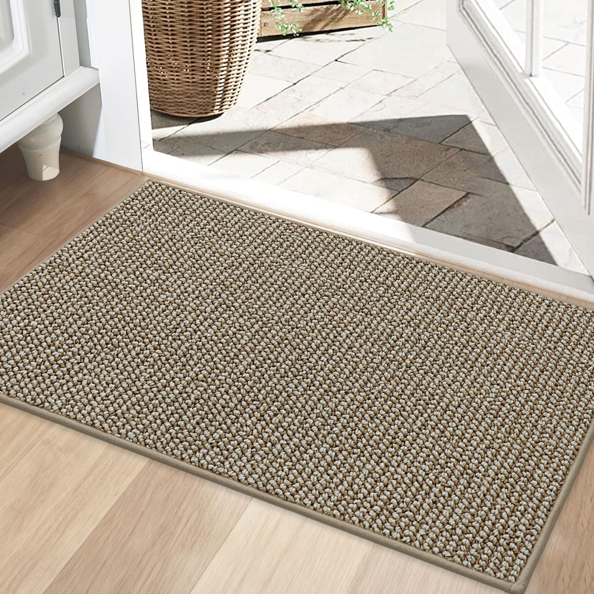 BEQHAUSE Doormat Indoor 60x90 cm, Dirt Trapper Door Mats Non-Slip, Low-Profile Indoor Mats, Resist Dirt Floor Mat Washable Entrance Mat for Front Back Door, Entryway, Hallway, Light Beige