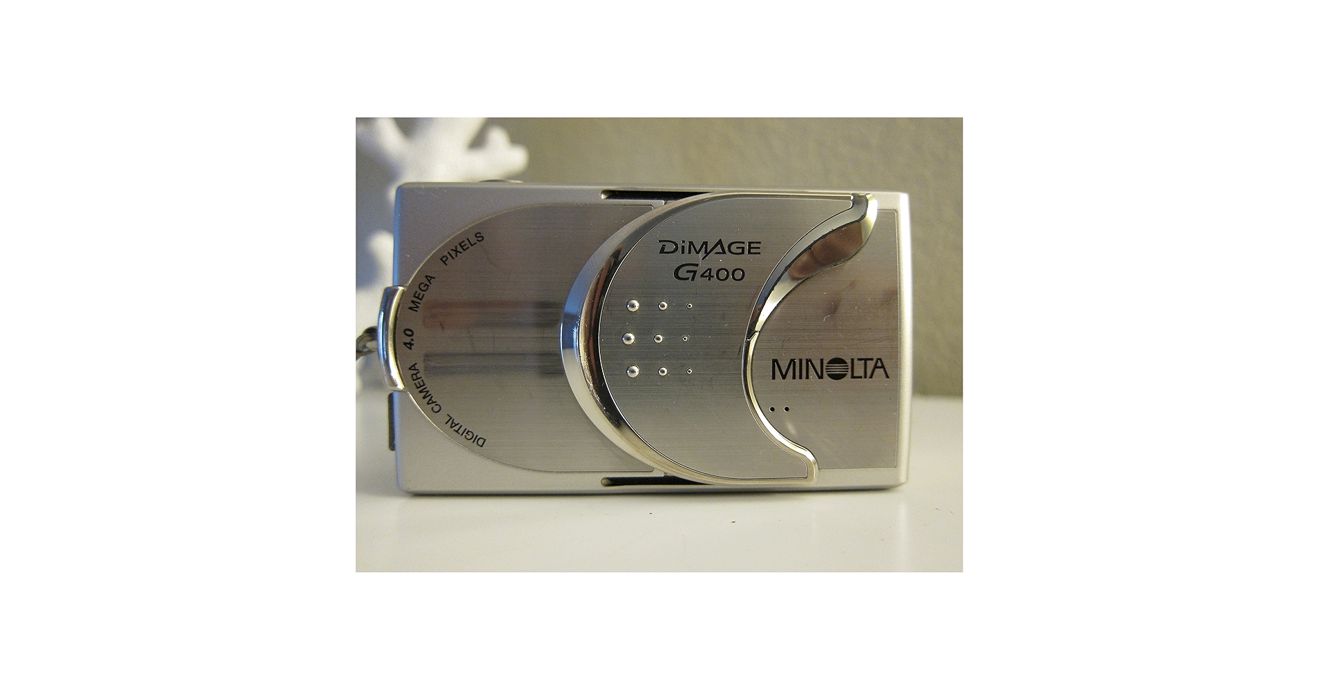 花*様 【美品】MINOLTA DiMAGE G400 コンパクトデジタルカメラ デジタルカメラ DiMAGE G400 新発売（11月下旬） | コニカミノルタ