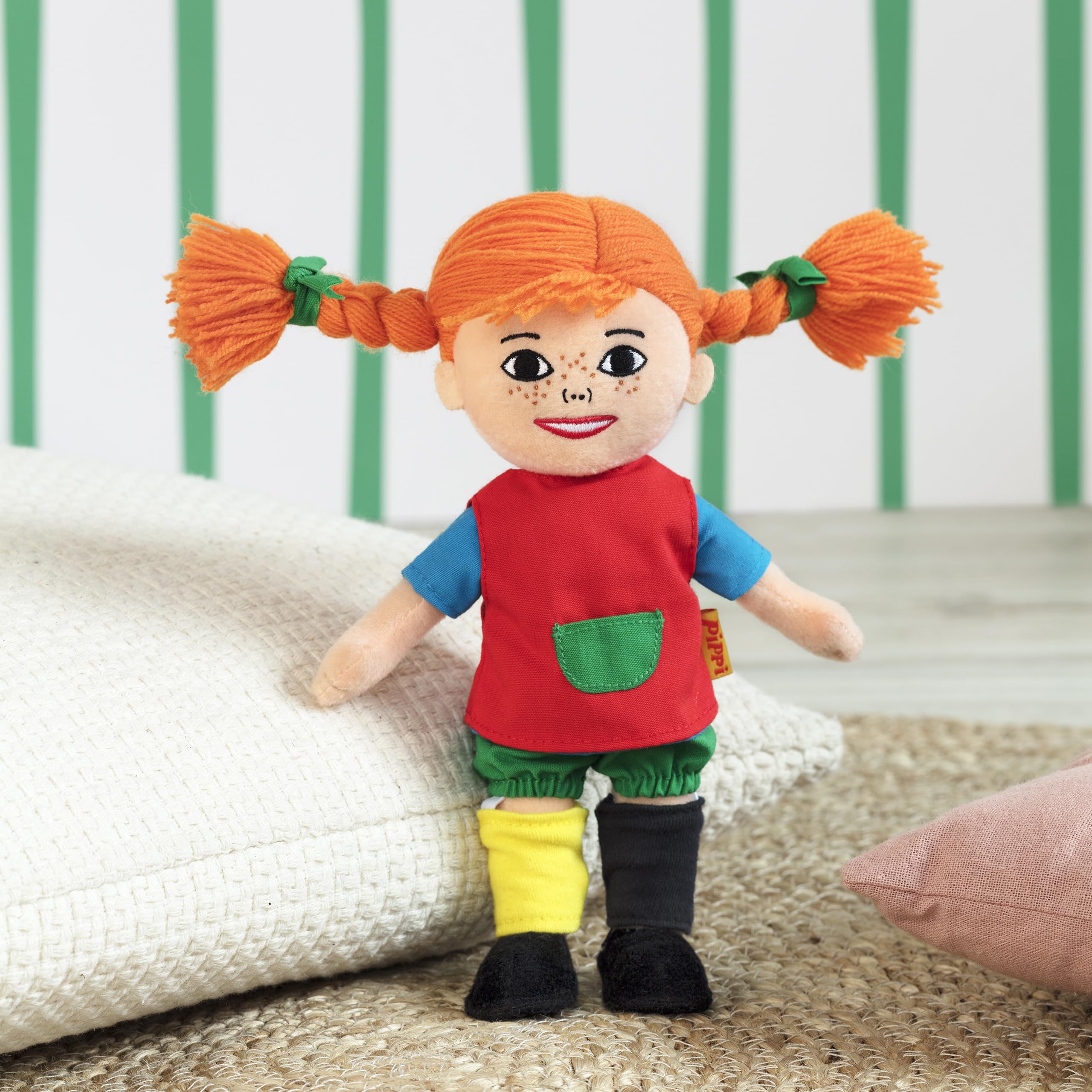 Pippi Langstrumpf Puppe, 20cm – süße Stoffpuppe für Mädchen und weiche Kuschelpuppe ab 10 Monaten – Anziehpuppe und Plüschpuppe als z.B. Taufgeschenke für Mädchen