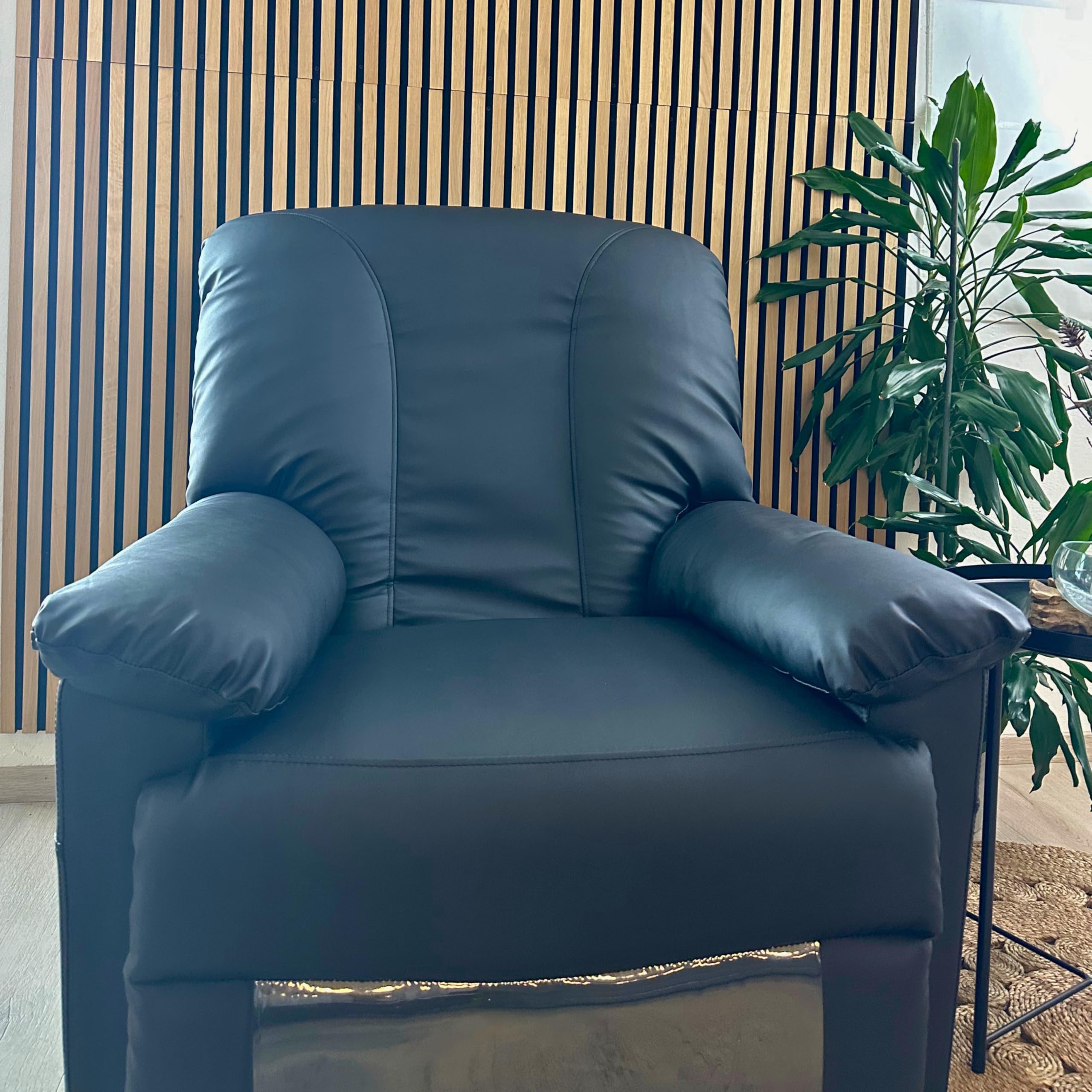Sanotechnik Massagesessel Schwarz - mit Shiatsu-Funktion, Relaxsessel mit Liegefunktion, Sessel für Wohnzimmer - Massage Stuhl für Entspannung und Ganzkörpermassage - Lederpolsterung