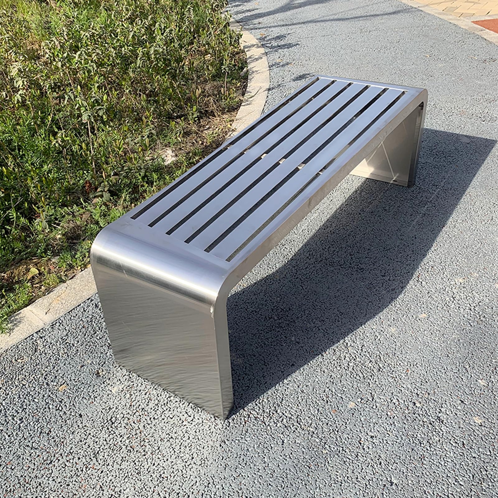 Banc de jardin robuste en acier résistant pour extérieur