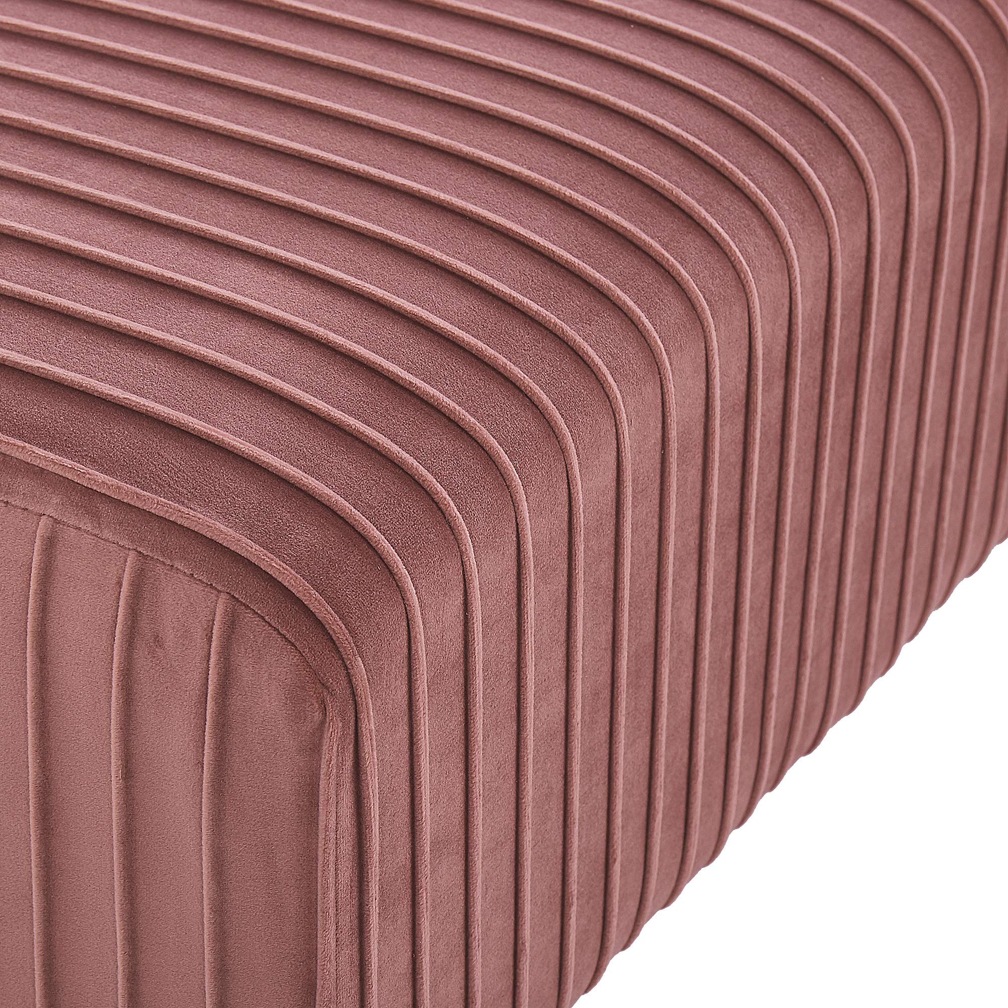Beliani Banquette d'Intérieur Glamour Pieds en Métal Dorés en Velours Rose Paterson