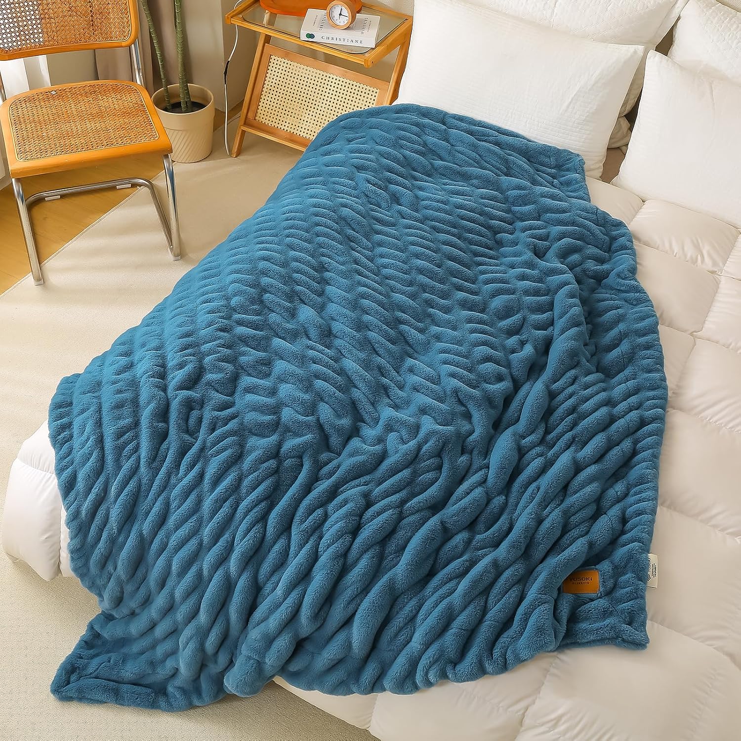 YUSOKI Y2K Bubble Faux Rabbit Fur Throw Blanket, Dusty Blue, 50"x60"