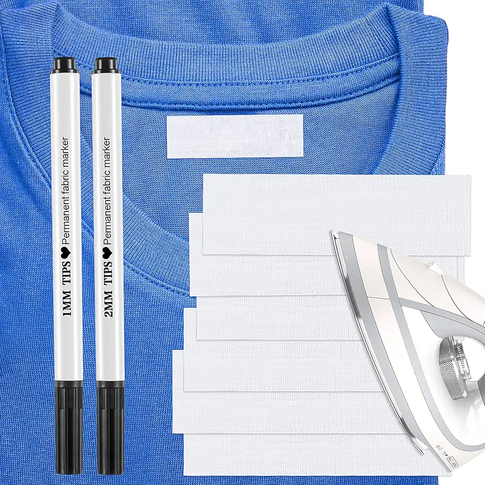 Etiquetas para roupas de ferro para escrever etiquetas pré-cortadas com ferro em tecido, etiquetas personalizadas com nome de roupas com 2 marcadores permanentes de tecido para enfermagem, casa, faculdade, acampamento e cuidados diários (100)