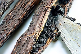 Organic Vanilla Extract - Made with Bourbon Madagascar Vanilla Beans - 4 fl oz For Baking, Desserts, Home Cooking and Chefs