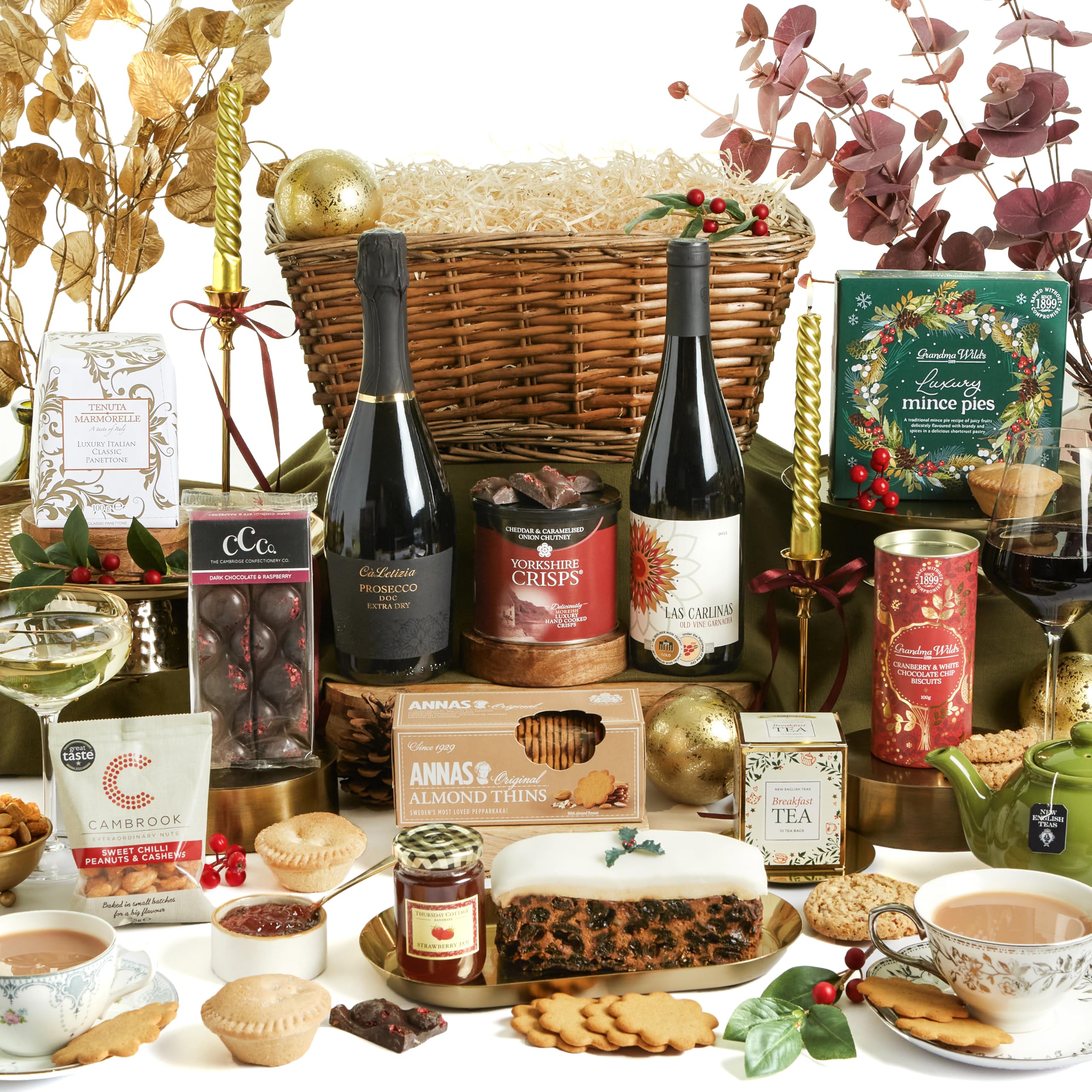 Winter Wonders Christmas Hamper Gift – Artisan Christmas Hamper for Couples, Friends & Family – Red Wine Hamper with Prosecco, Luxury Mince Pies & Festive Treats – Clearwater Hampers & Gourmet Gifts