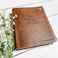 Vista 3 de Biblia grabada a mano con letras y láser NIV Journaling, regalo personalizado, grabado de nombre personalizado disponible