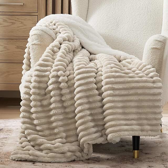 Bedsure Sherpa Throw Blanket for Couch - Super Soft, Cozy Fleece Thick W...