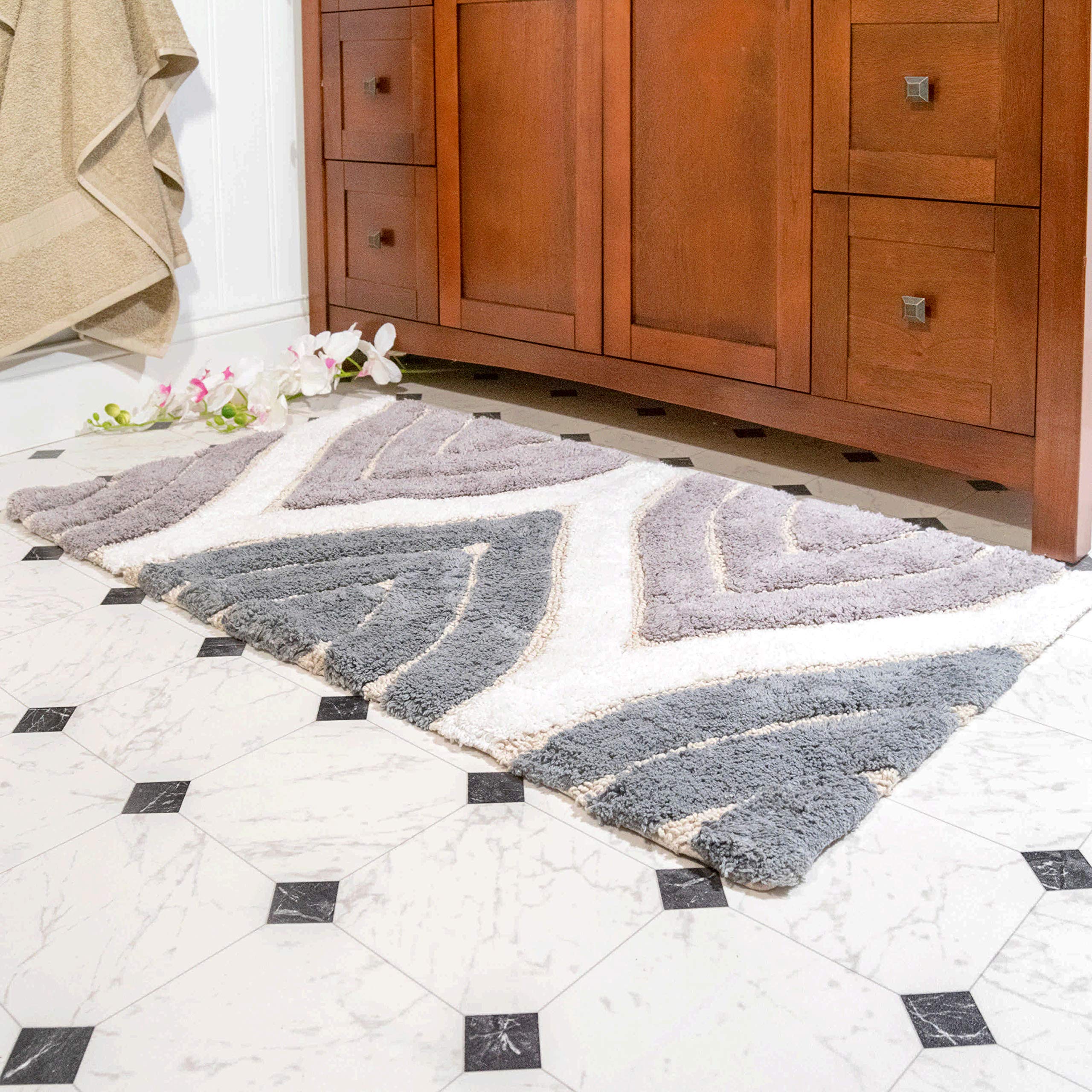 VAMPS ラグ Amazon.com: Chesapeake Davenport 2 Pc. Grey Bath Rug Set