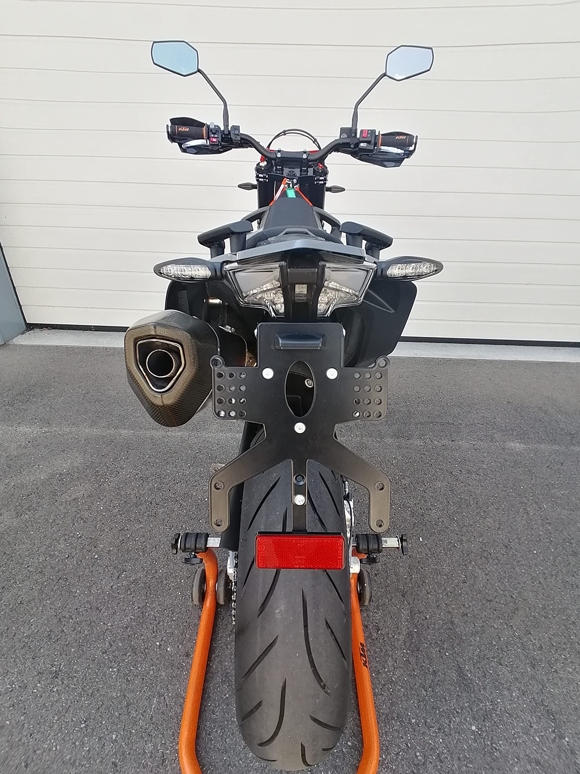Portatarga GroFaTec Revo Per KTM 690 SMC/SMCR (2019-2022) – Telaio In Alluminio, Regolabile In Altezza E Inclinazione, Con Luci E Riflettore, Fatto In Germania