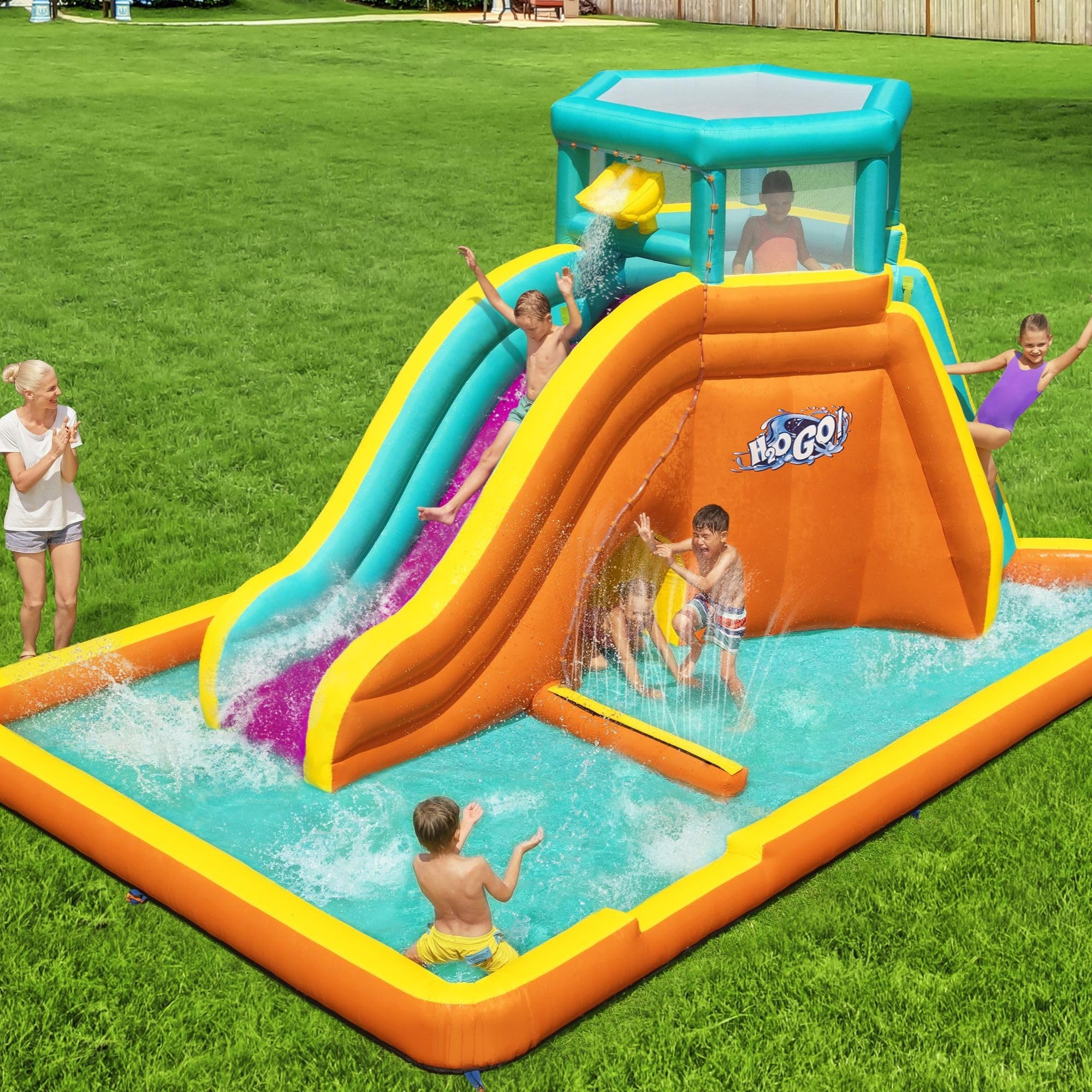 Bestway H2OGO! Parque acuático Inflable | Castillo Hinchable, tobogán acuático y Piscina para niños, con Pared de Escalada, Torre de Marea Mega Parque acuático, 5,65 m x 3,73 m x 2,65 m