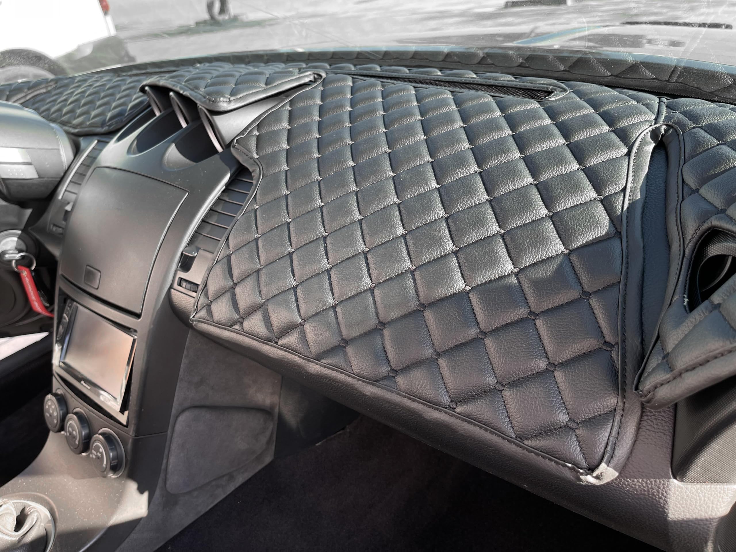 Cobra Auto Accessories VIP Diamond Dash Cover for Nissan 350Z 2003 2004 2005 2006 2007 2008 2009