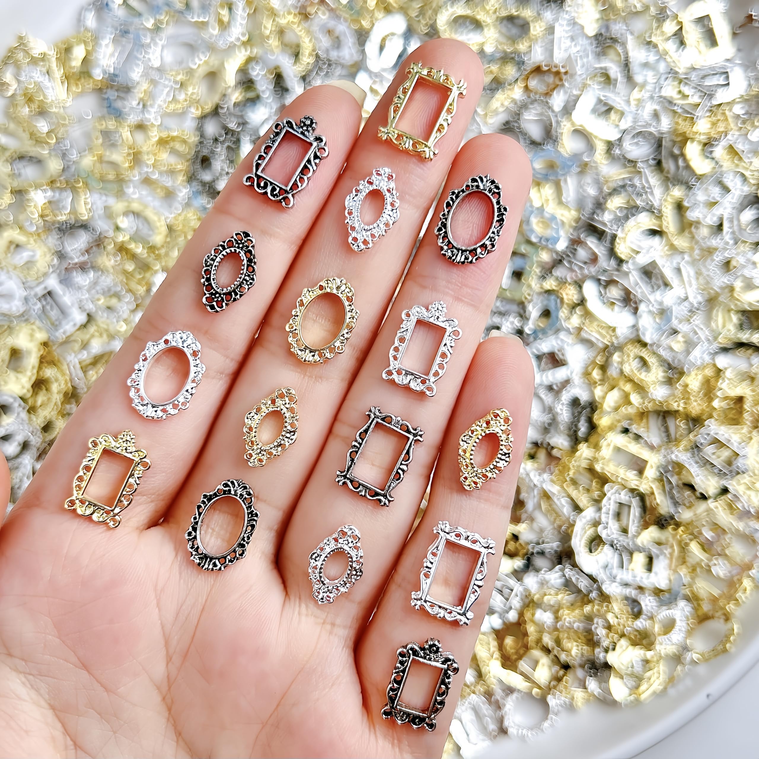 100 pezzi Retro Cornice in Lega Strass per Unghie Gotiche Cornice in Metallo Ciondoli per Unghie Inciso Cornice per Unghie Cornice Oro Argento Gioielli per Unghie Accessori per Unghie per Donne Fai da