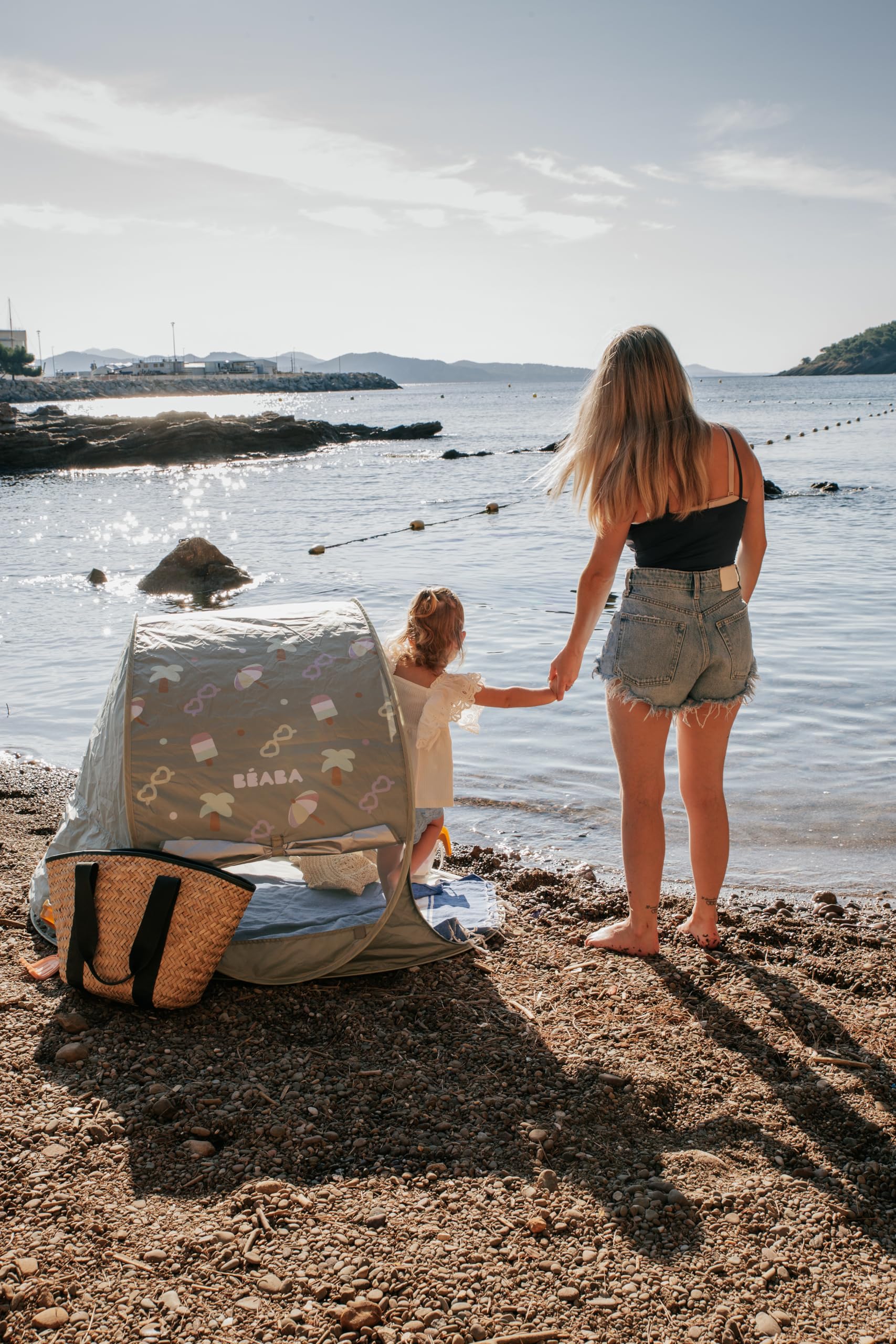 BÉABA, Tienda De Playa para Bebé, Tienda Anti UV Infantil, Protección Solar Máxima UPF50+, Filtrado UV, Ventilación 360°, Mosquitera, Espaciosa, Sistema Pop-Up, Bolsa De Transporte, Breezy, Caqui