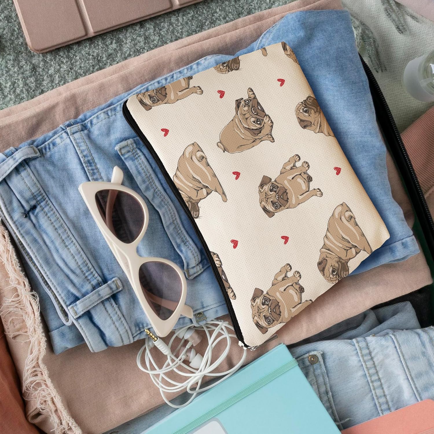 Pug Dog Makeup Bag, Pug Lovers Gifts Cosmetic Bag for Women, Dog Mom Lovers Owner Gifts for Women, Pet Lover Gift Zipper Travel Makeup Pouch for Purse - Image 5