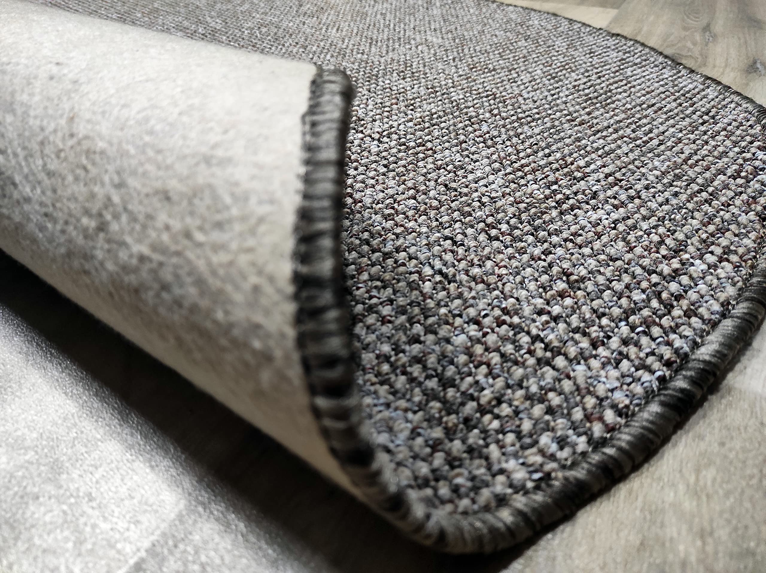 Tappeto rotondo liscia, colore Taupe marrone morbido. Tappeto al tatto naturale Similar Lana. Tappeto in fibra sintetica di sintettitica diametro 100 cm.