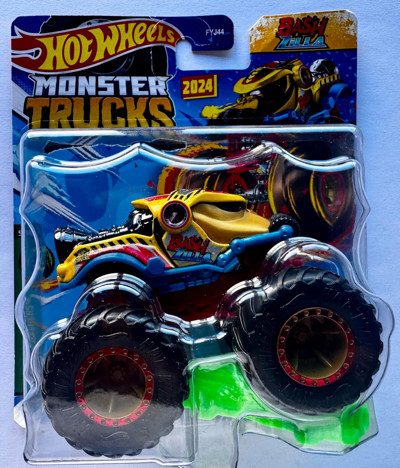 Hot Wheels Monster Trucks New for 2024 1:64 Scale (Bash Zilla 5/6 Beast