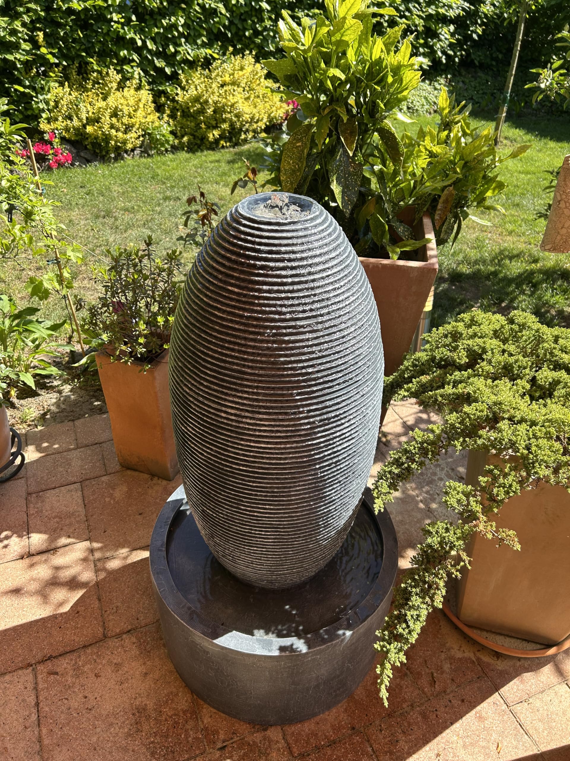 froggit The Fountain - Fuente de jardín, fuente de agua, fuente exterior con iluminación LED, interior y exterior (TheFountain 80) | Fuente de agua, fuente exterior, interior y exterior