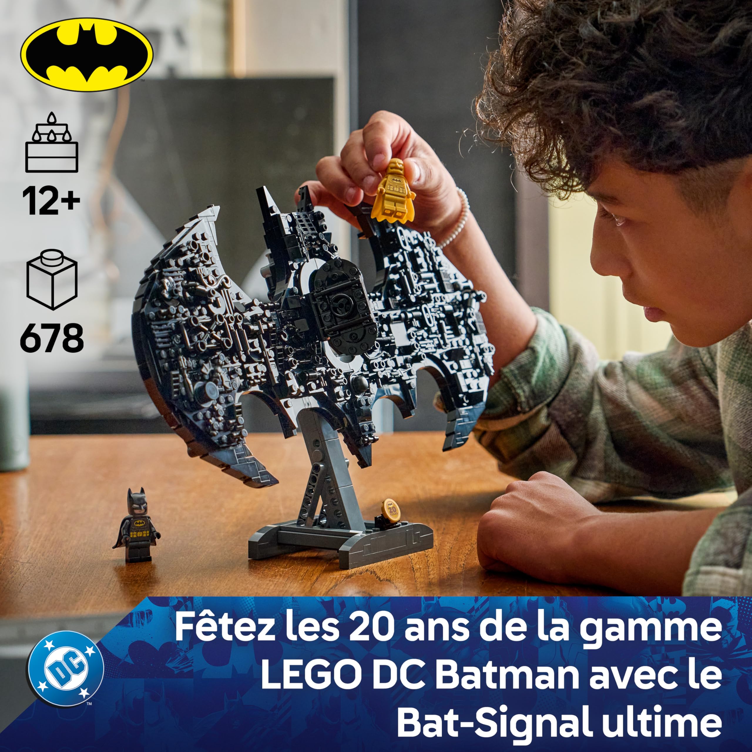 LEGO DC Batman Logo de Batman - Jouet de Construction avec Super-Héros - 2 Minifigurines - Décoration Murale 3D - Idée de Cadeau DIY pour Garçon dès 12 Ans ou Ado Fan du Film 76330