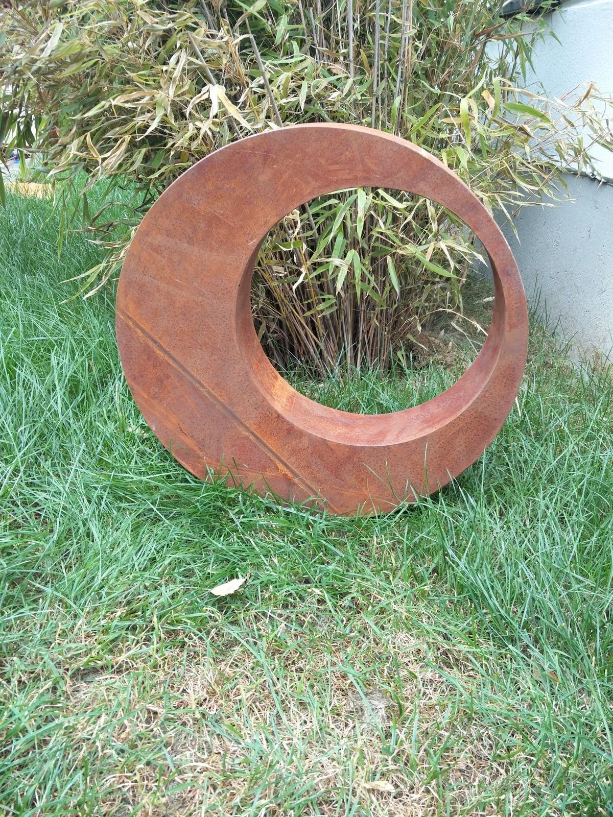 Zen Man Edelrost Gartenstecker Spirale Rost Gartenskulptur aus Metall Garten Figure Glück Symbol Gartendeko 48 * 40 * 8 cm 101510