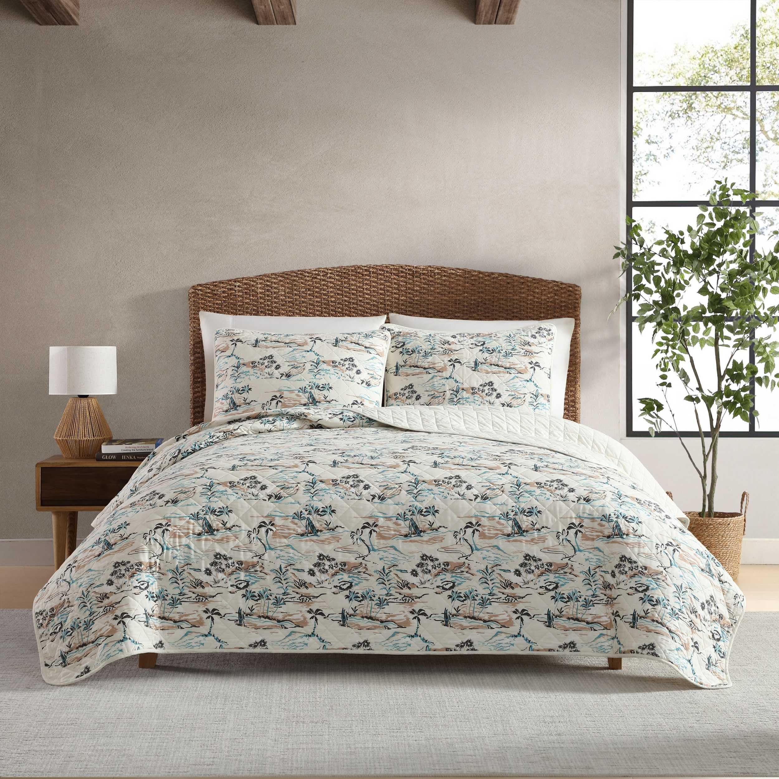 Eddie Bauer - Quilt Set, Super Soft Bedding with Matching Shams, Silky Smooth & Breathable, Classic Home Essentials (Alani Island Conversation Beige, Full/Queen)-image-44